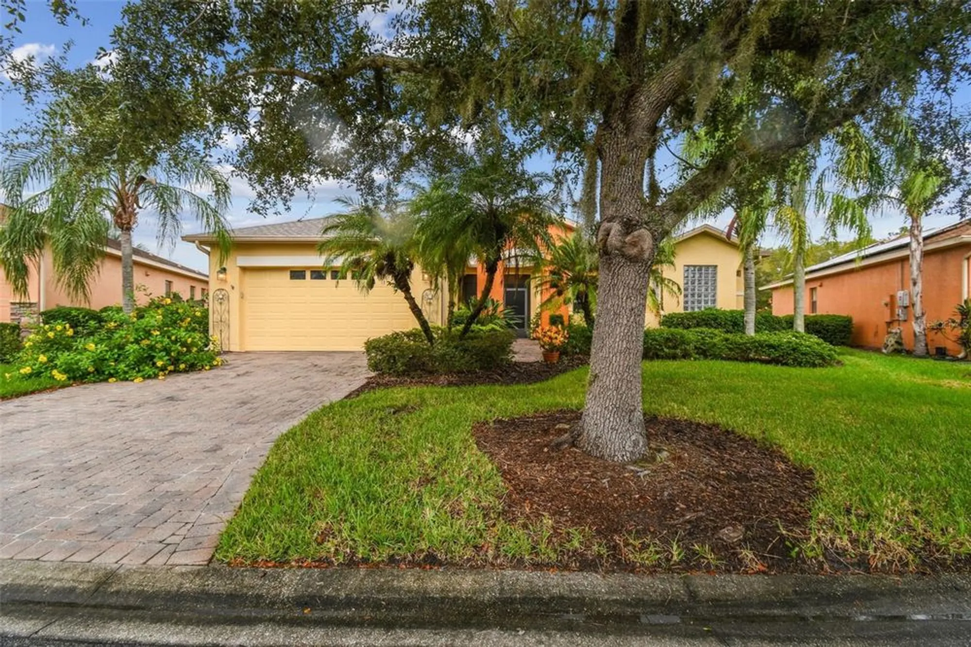 Property Slideshow image 2 of 59 | 861 bella viana rd, Kissimmee, FL, 34759