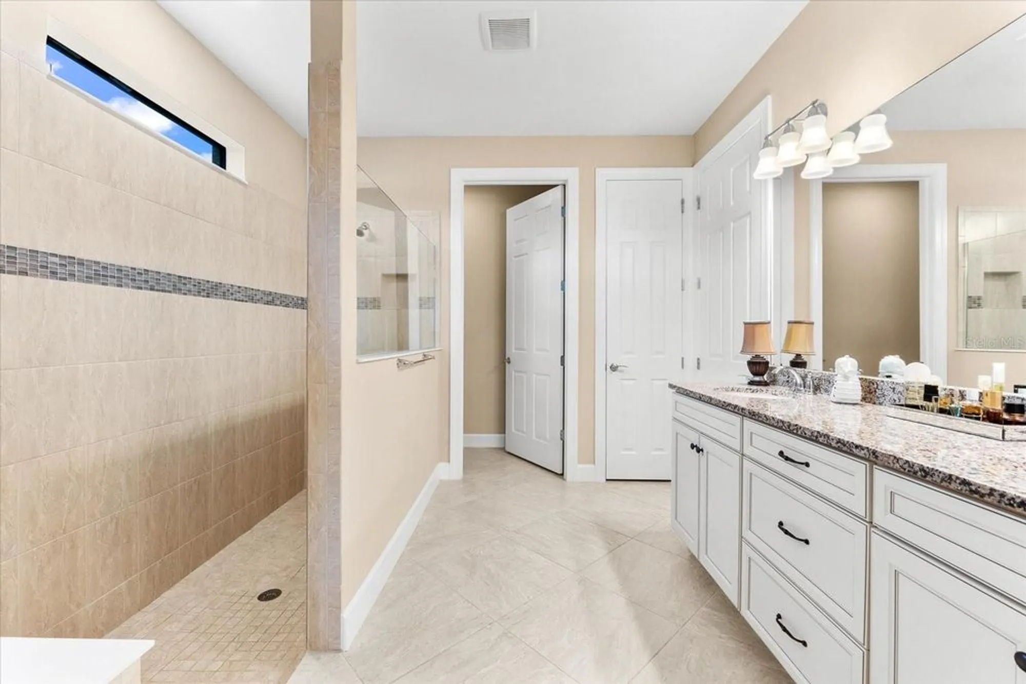 Property Slideshow image 22 of 96 | 17802 eastbrook ter, Lakewood Ranch, FL, 34202