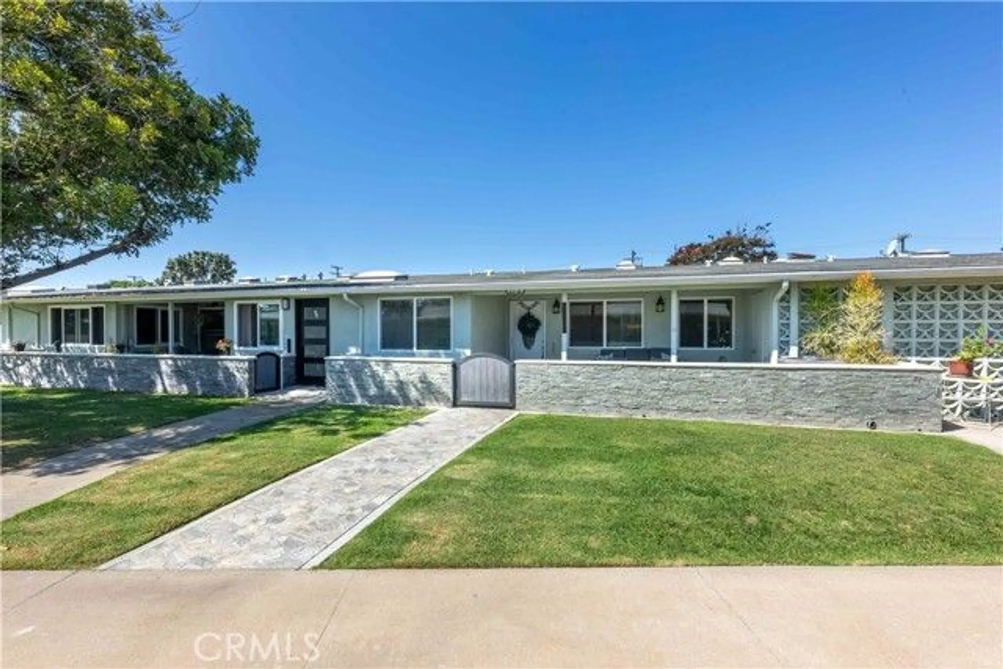 Property Slideshow image 31 of 51 | 1221 knollwood m4 47h, Seal Beach, CA, 90740