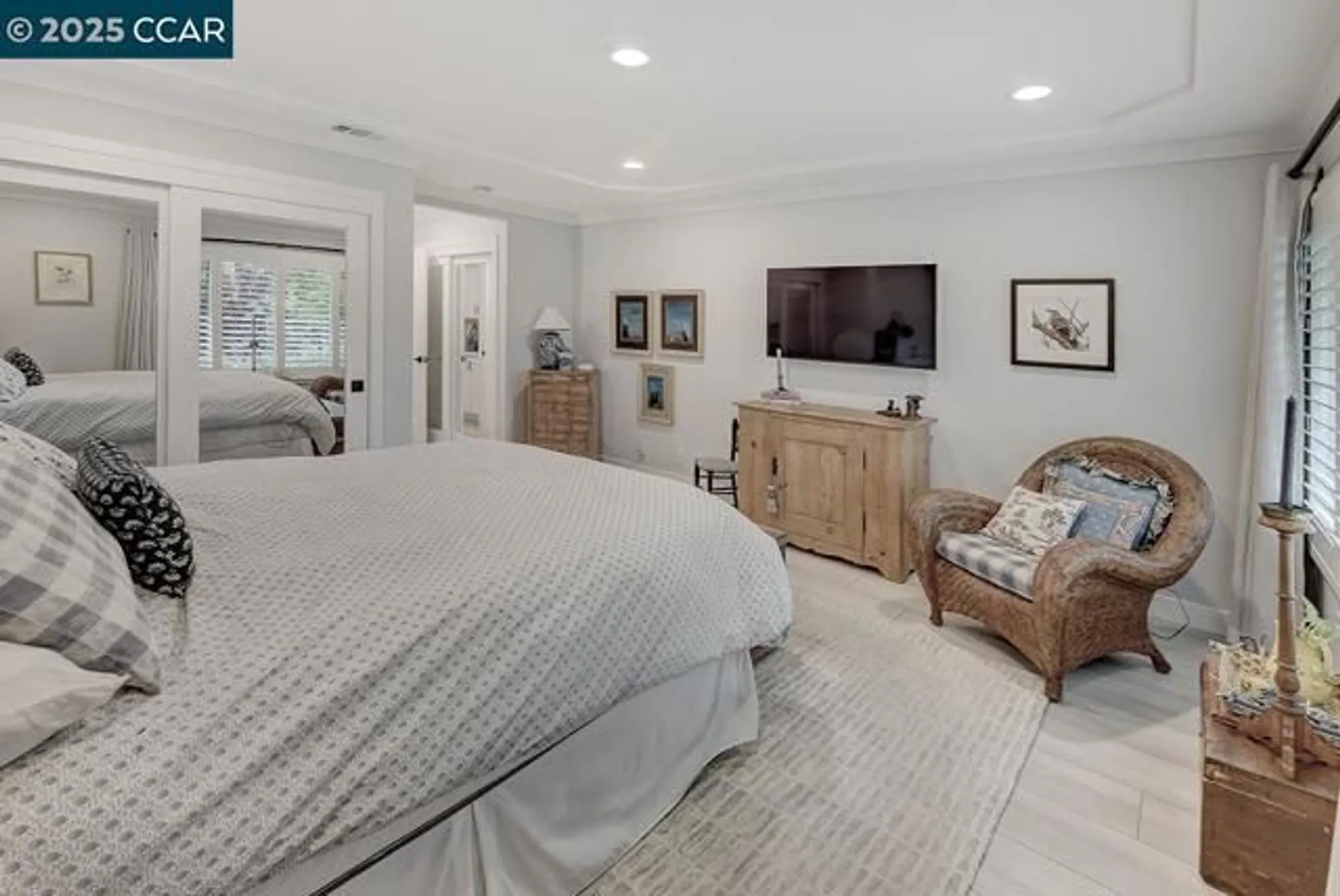 Property Slideshow image 33 of 57 | 925 terra california dr 1, Walnut Creek, CA, 94595