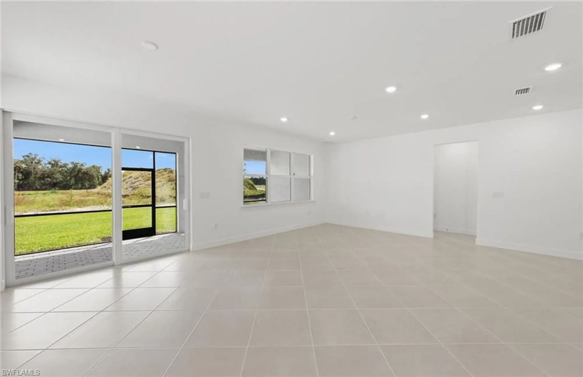 Property Slideshow image 14 of 46 | 17290 willow tree ln, North Fort Myers, FL, 33917