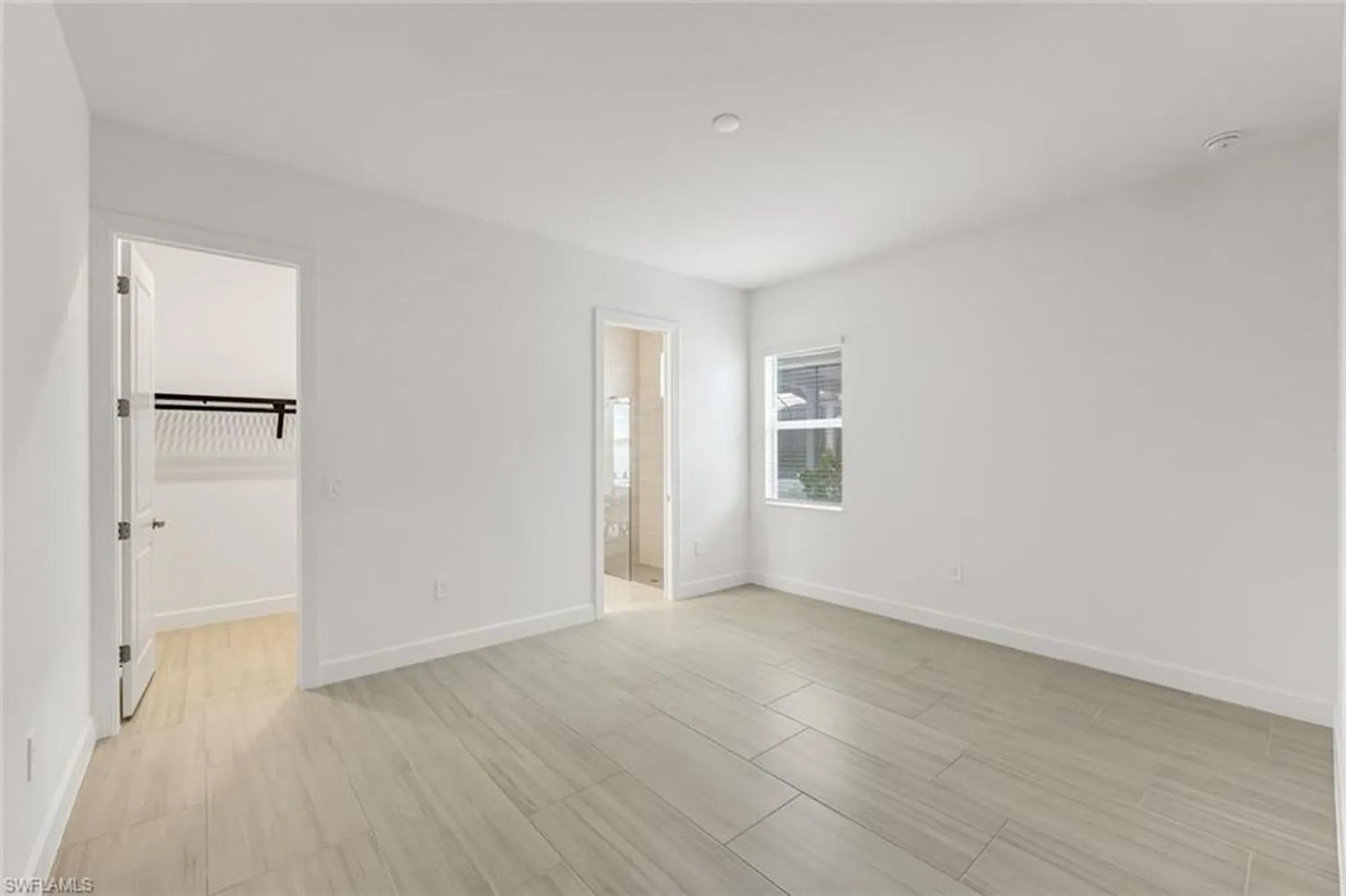 Property Slideshow image 33 of 47 | 17338 blue sapphire dr, Fort Myers, FL, 33913