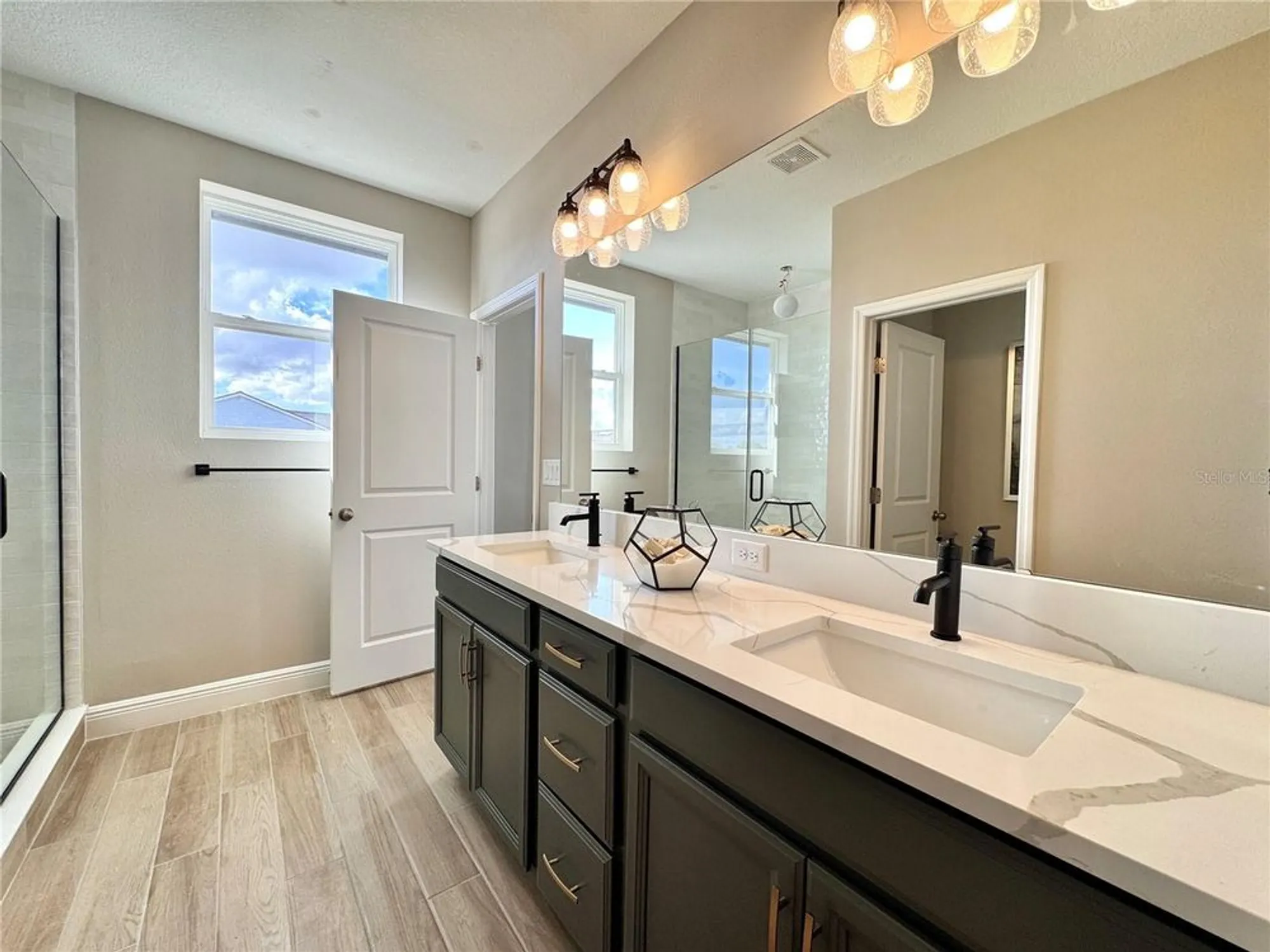 Property Slideshow image 24 of 38 | 2928 voyager ave, Saint Cloud, FL, 34771