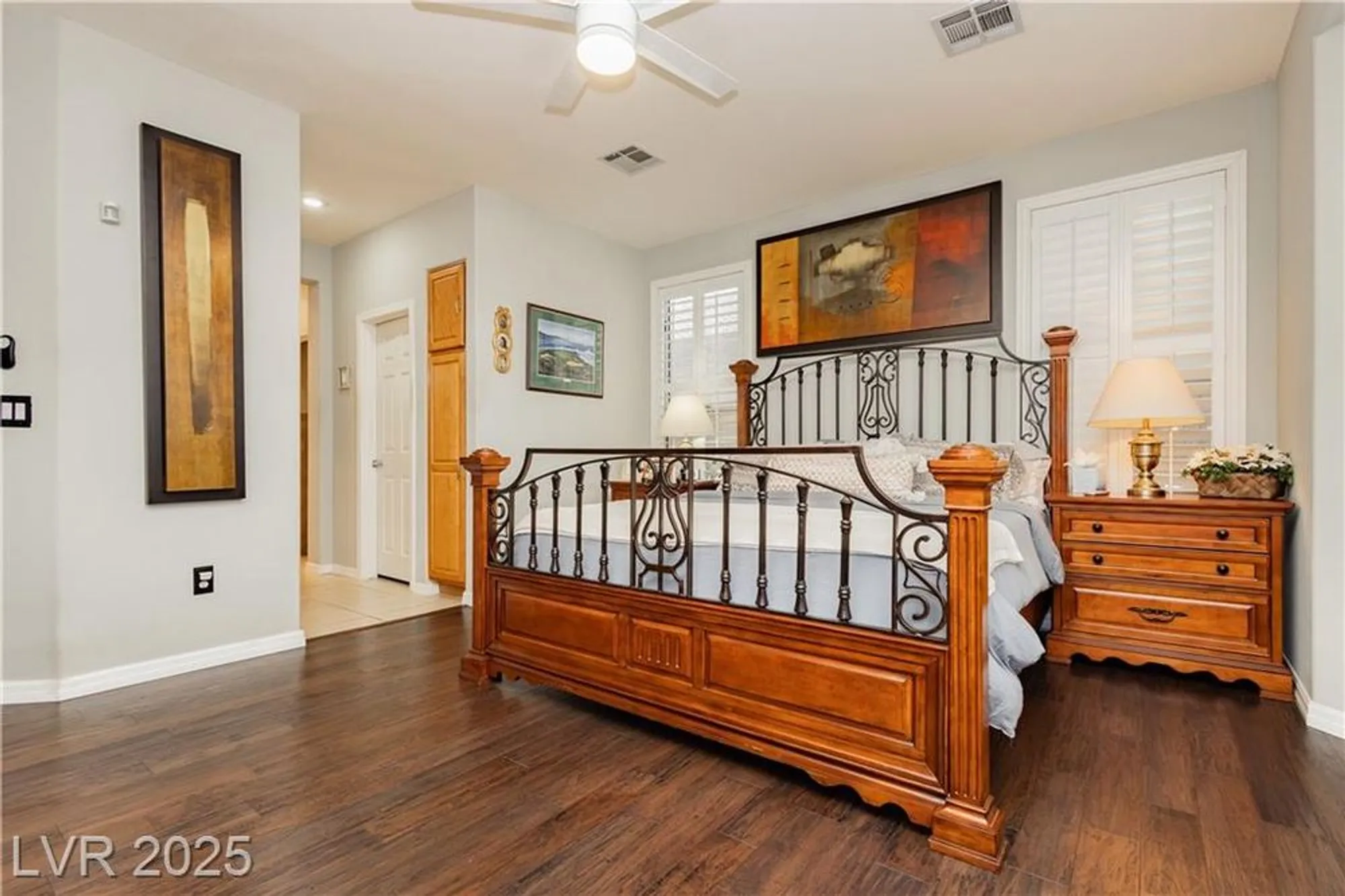 Property Slideshow image 18 of 45 | 10347 profeta ct, Las Vegas, NV, 89135