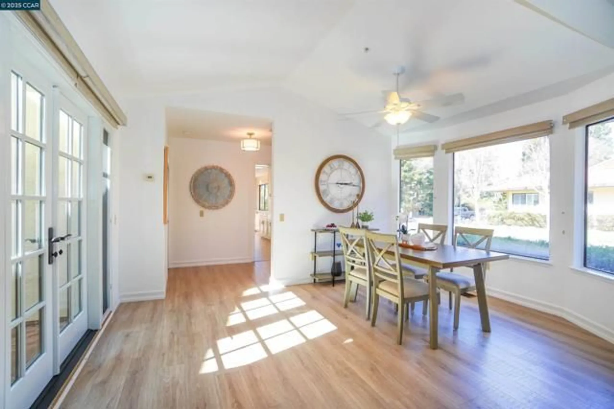 Property Slideshow image 6 of 26 | 11 fountain grove cir, Napa, CA, 94558