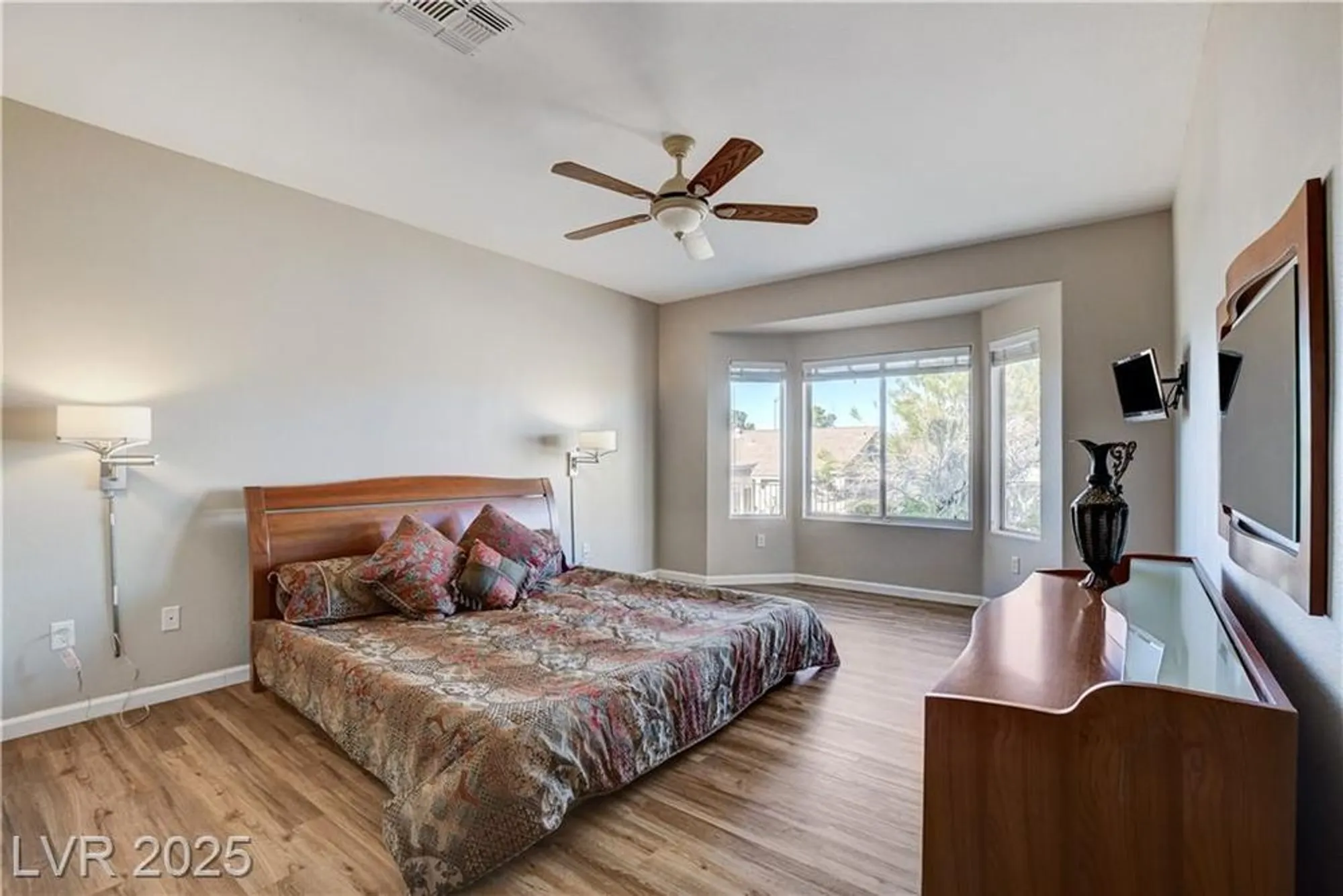 Property Slideshow image 17 of 86 | 2604 rangely ave, Henderson, NV, 89052