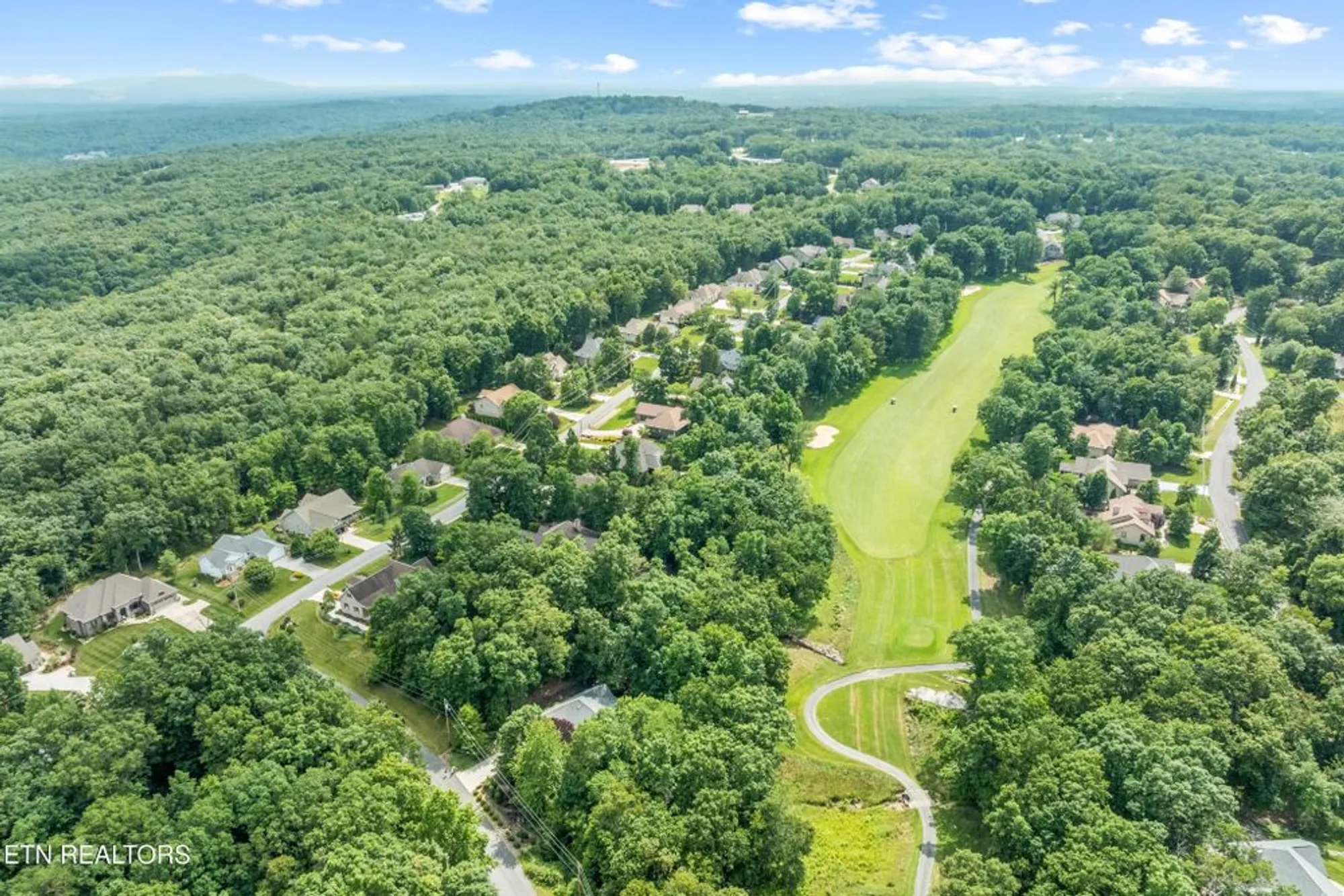 Property Slideshow image 37 of 38 | 152 stonewood dr, Crossville, TN, 38558