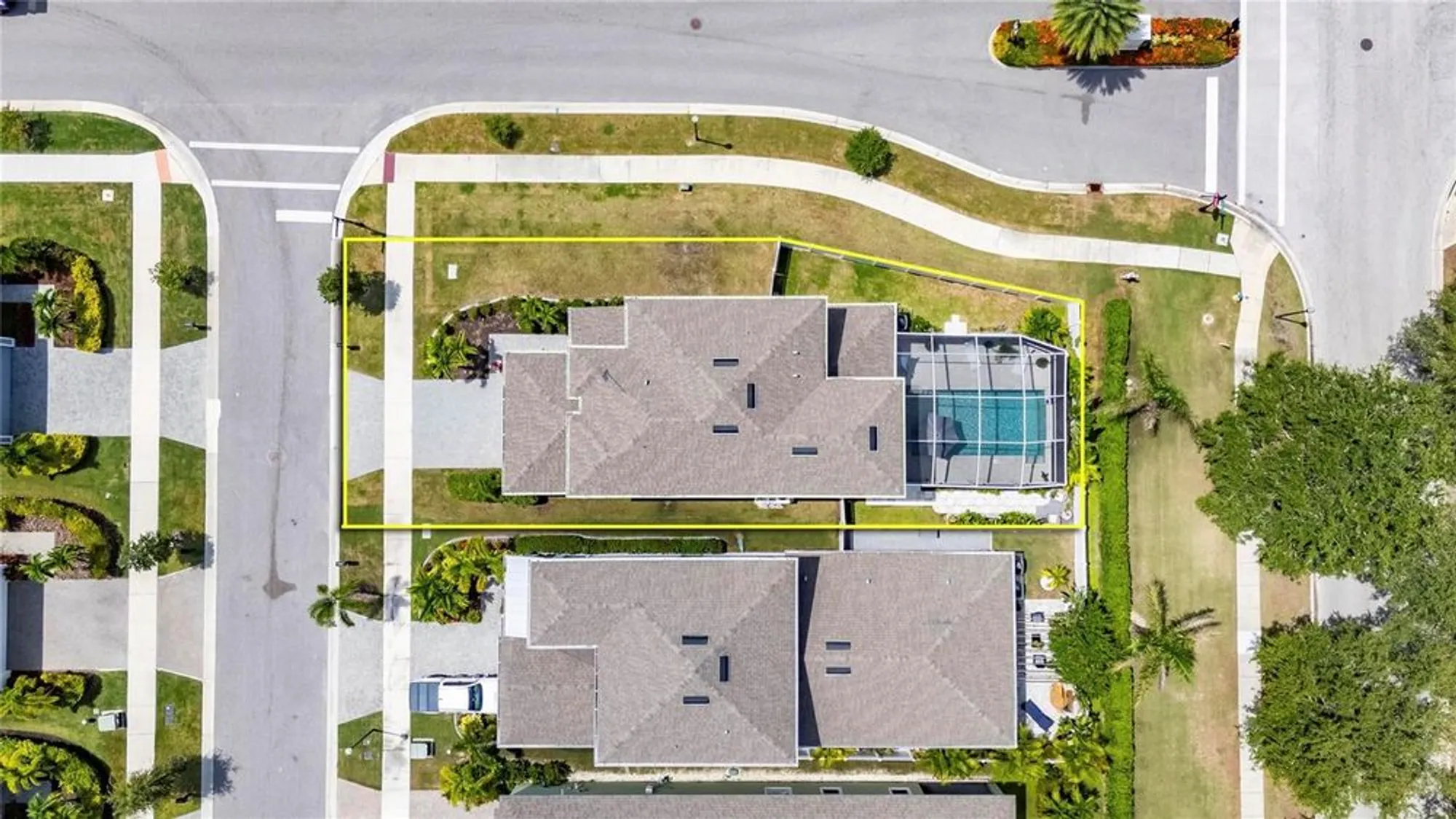 Property Slideshow image 75 of 94 | 325 shore crab way, Apollo Beach, FL, 33572