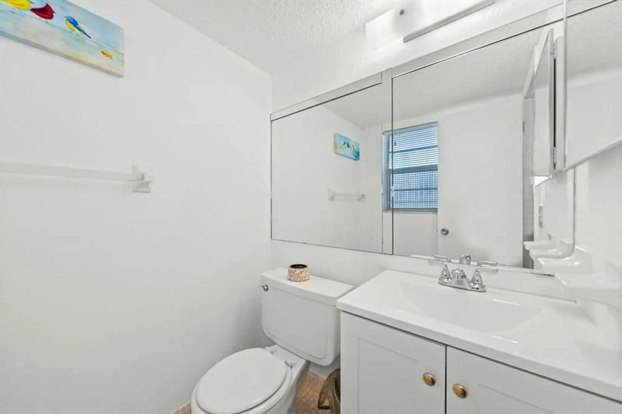 Property Slideshow image 10 of 32 | 7360 nw 1st st apt 205, Margate, FL, 33063