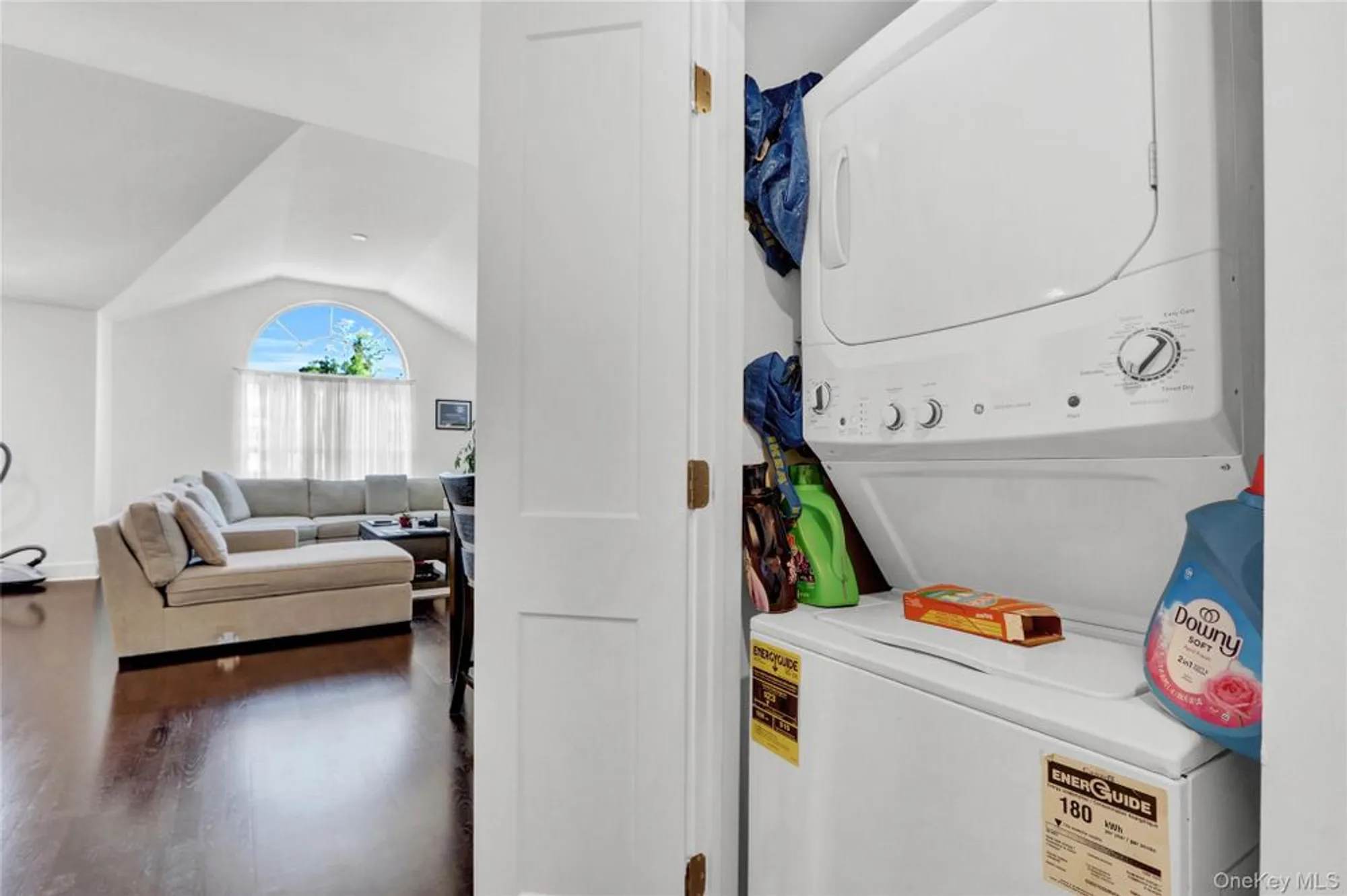 Property Slideshow image 15 of 25 | 704 breton way # 704, Glen Cove, NY, 11542