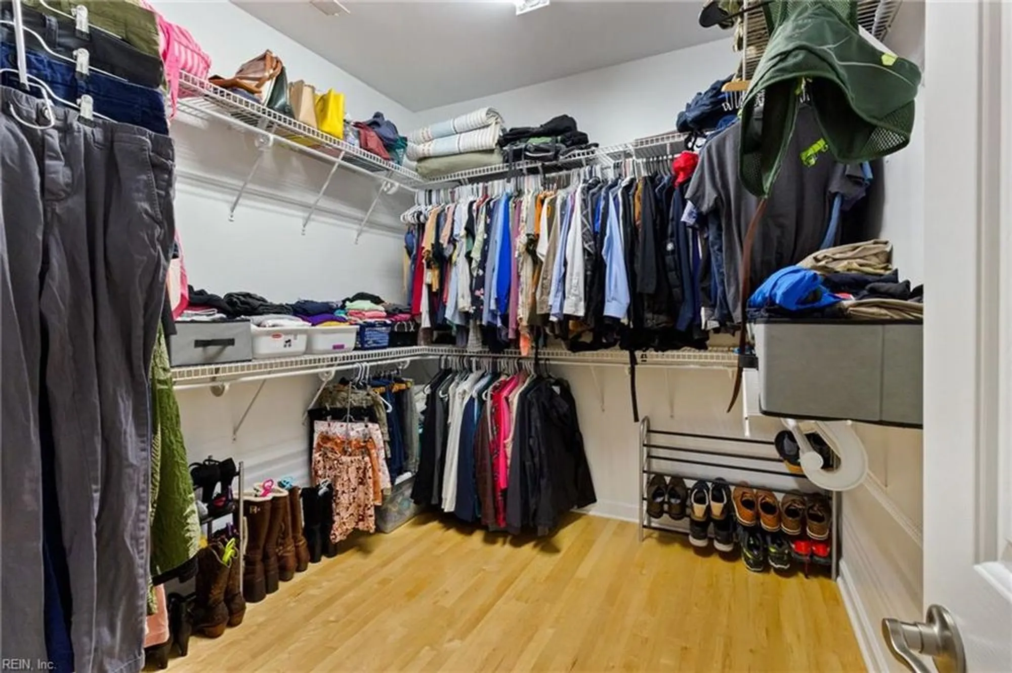 Property Slideshow image 21 of 45 | 147 country club dr, Williamsburg, VA, 23188