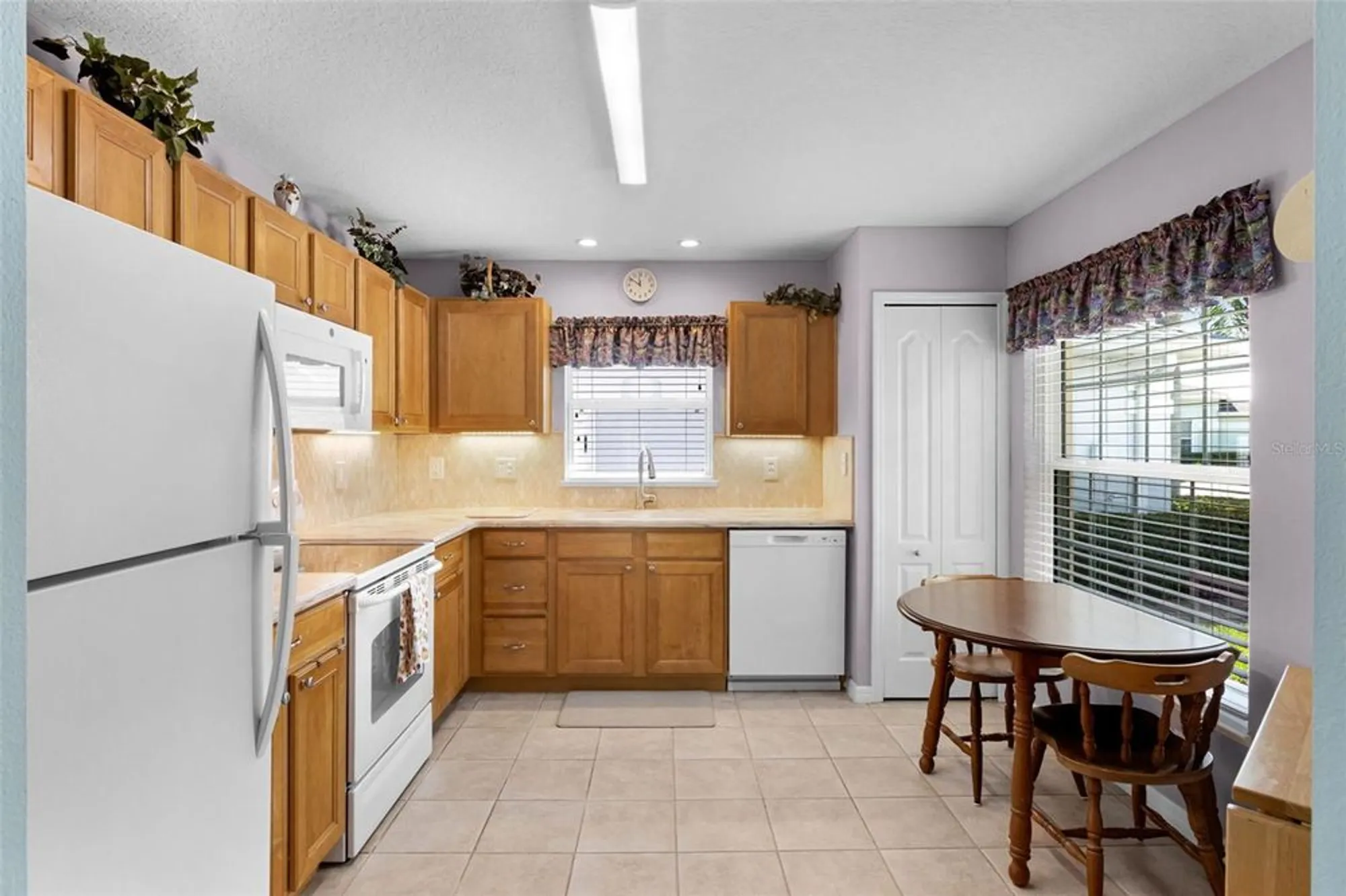 Property Slideshow image 9 of 46 | 3436 grenville dr, Winter Haven, FL, 33884