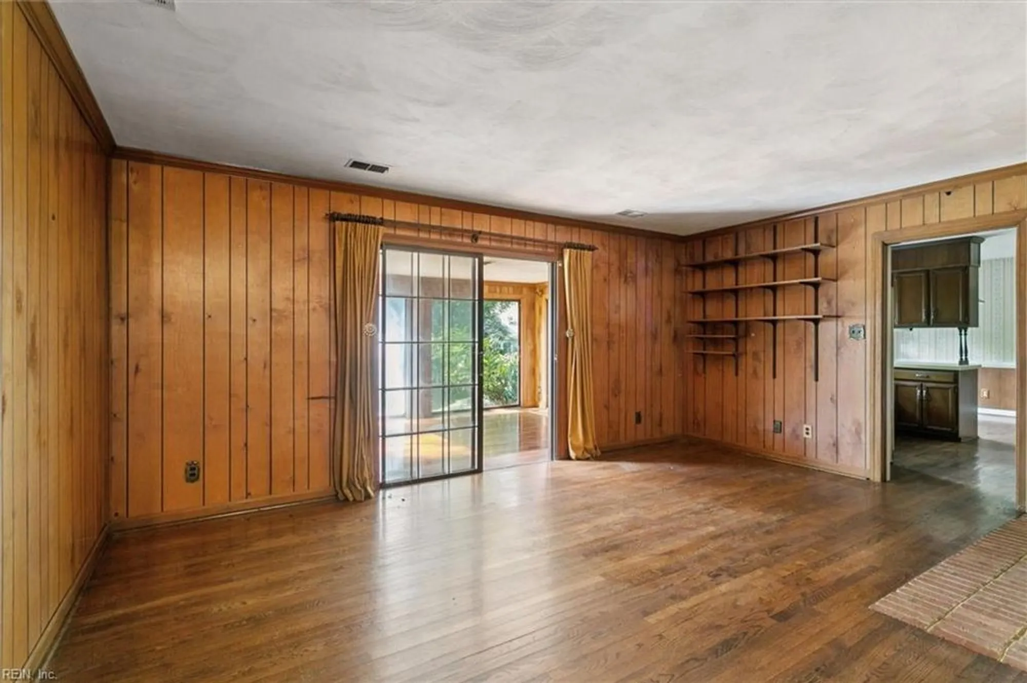 Property Slideshow image 14 of 36 | 5 hampton ky, Williamsburg, VA, 23185