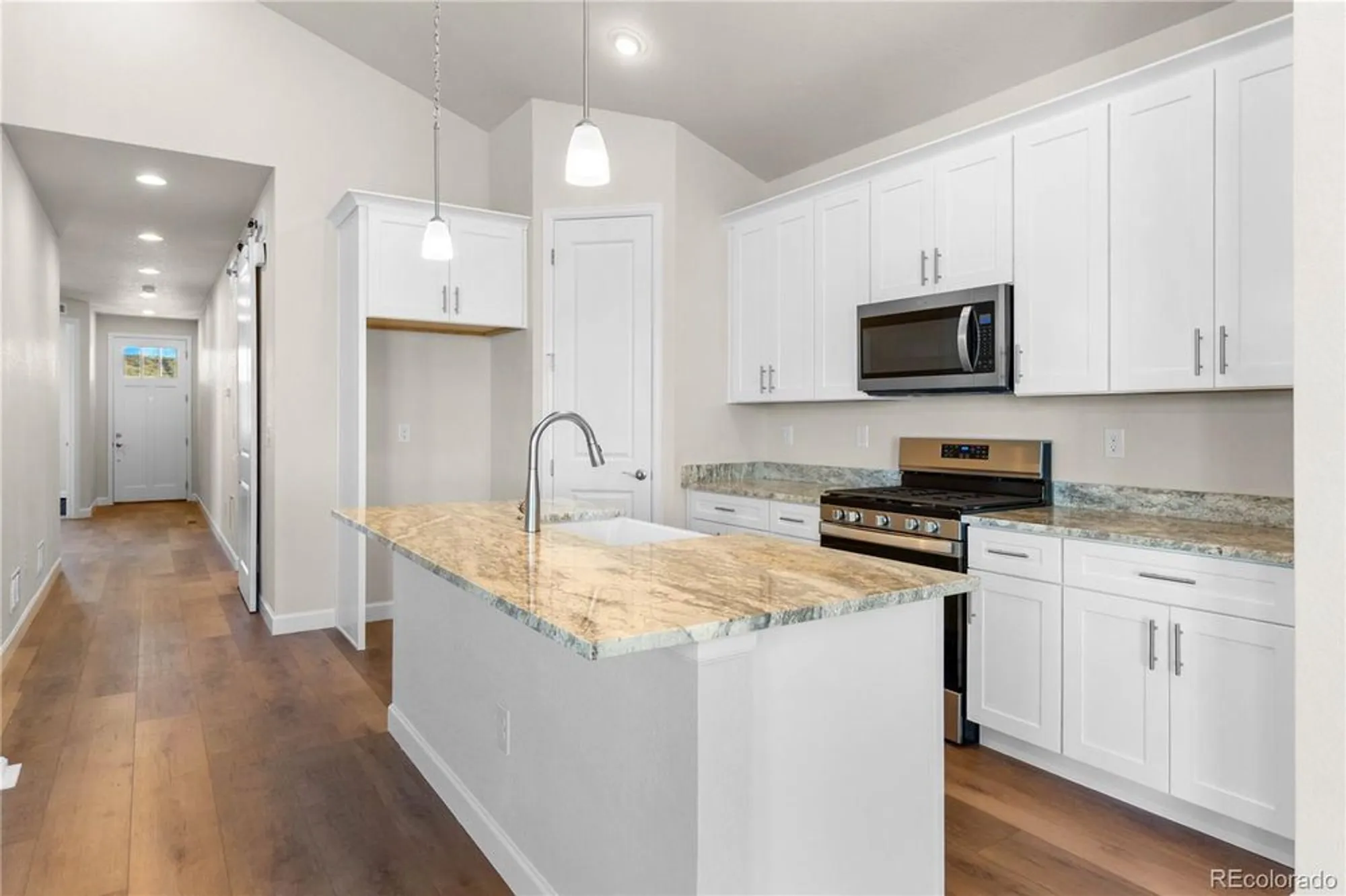 Property Slideshow image 16 of 48 | 4515 westlock st, Castle Rock, CO, 80104