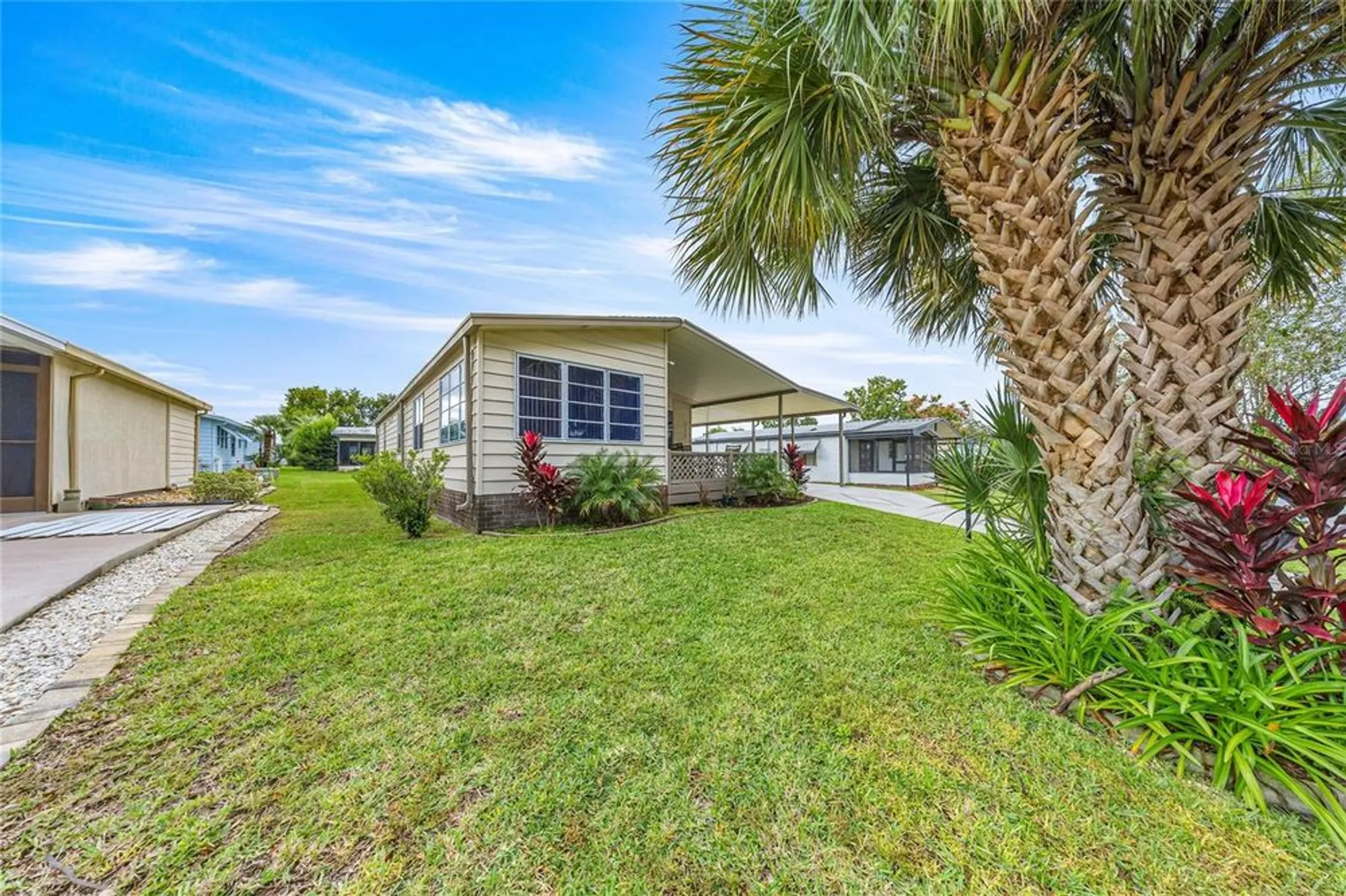 Property Slideshow image 25 of 31 | 712 devon dr, Lady Lake, FL, 32159