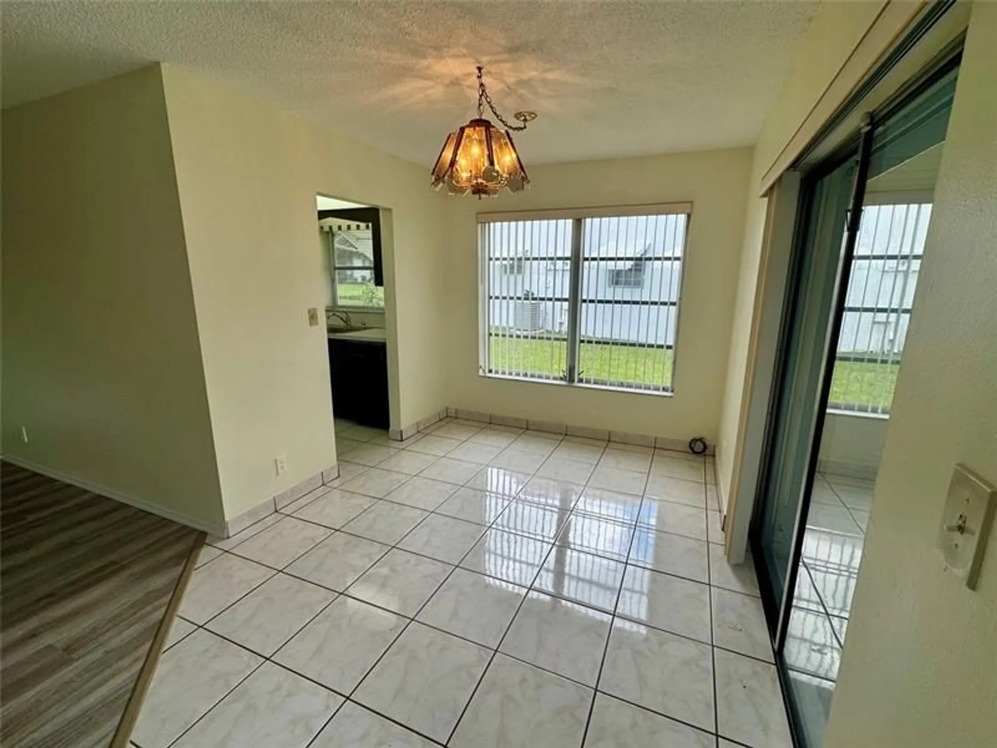 Property Slideshow image 11 of 25 | 1152 nw 83rd ave d66, Plantation, FL, 33322