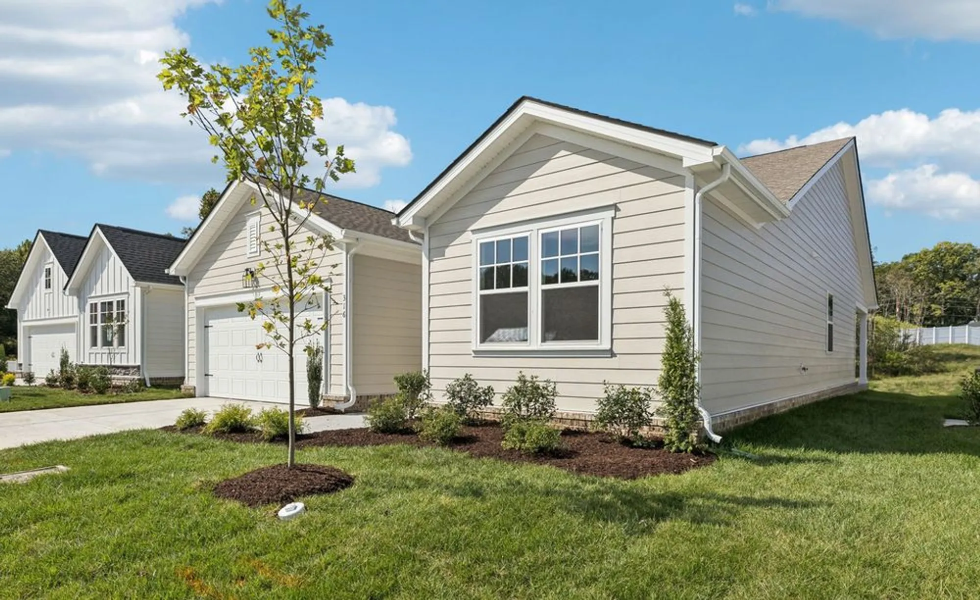 Property Slideshow image 3 of 50 | 316 stonehaus cir, Antioch, TN, 37013