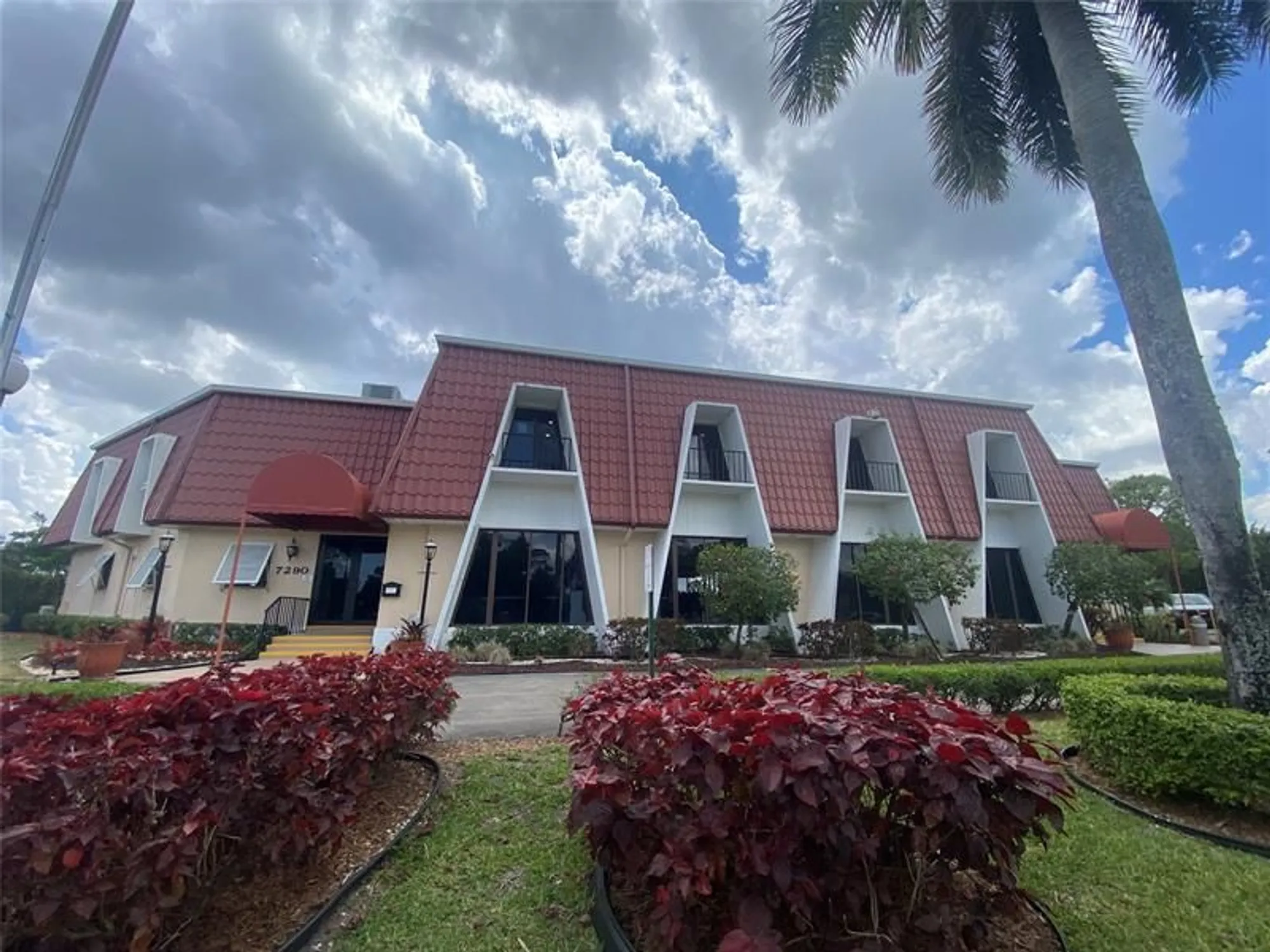 Property Slideshow image 21 of 27 | 393 bennington ln # 393, Lake Worth, FL, 33467