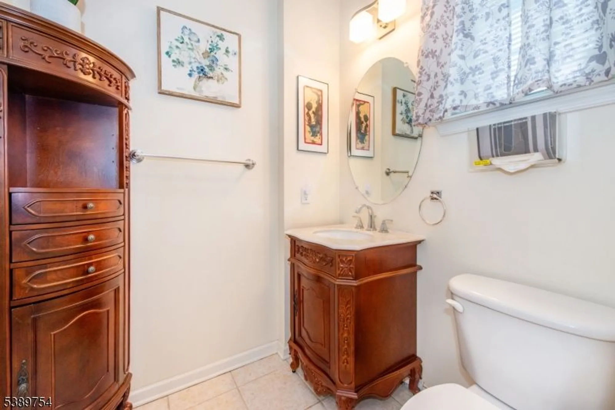 Property Slideshow image 8 of 24 | 25 indian plantation st, Flemington, NJ, 08822