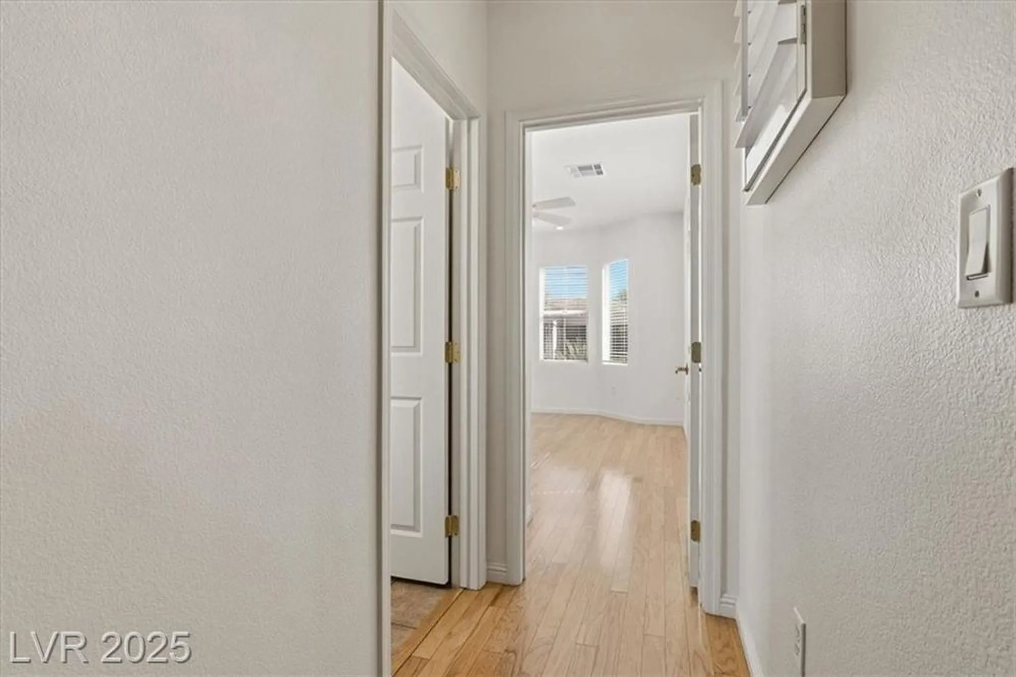 Property Slideshow image 26 of 45 | 4639 denaro dr, Las Vegas, NV, 89135