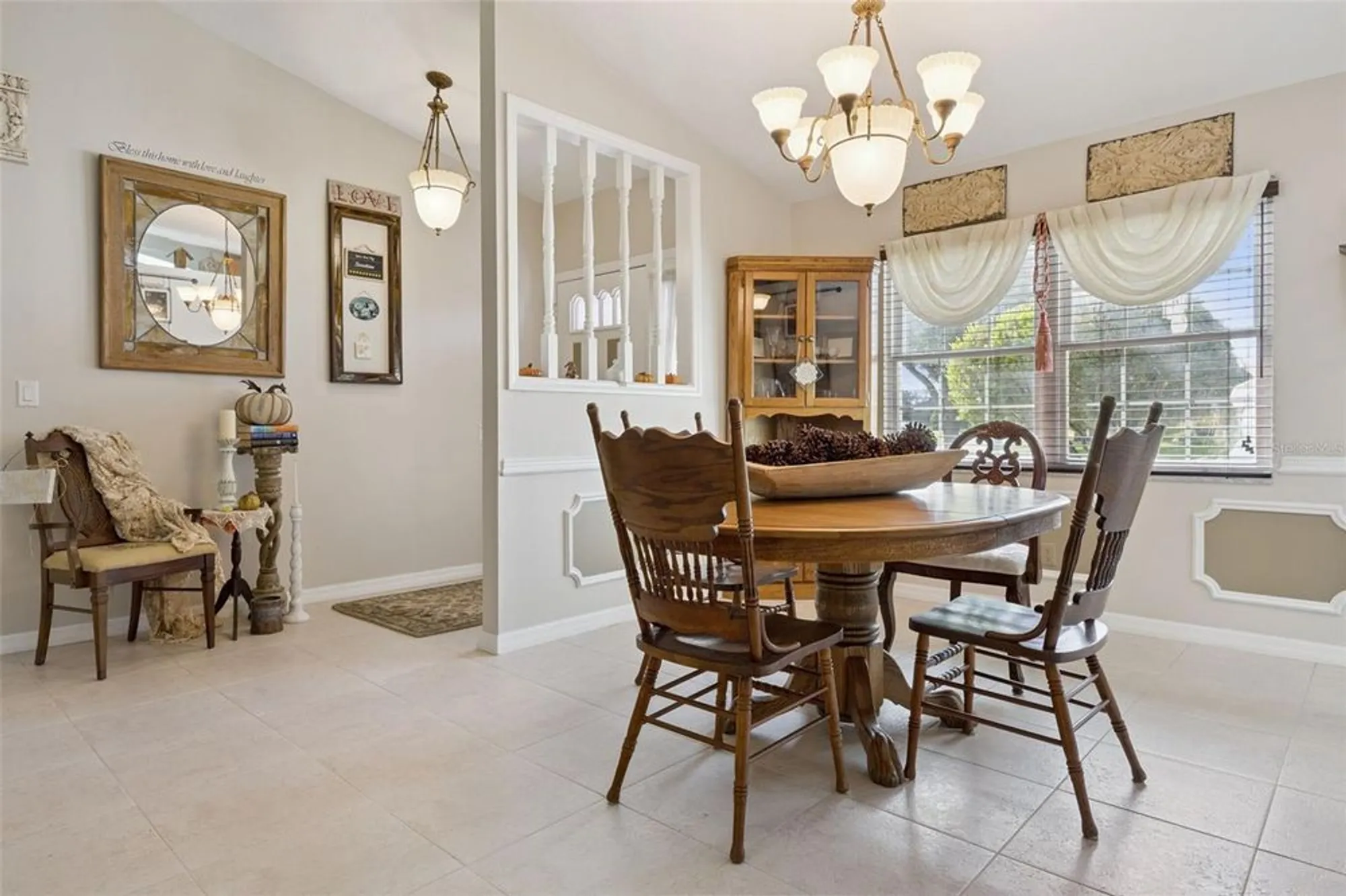 Property Slideshow image 12 of 82 | 26600 racquet cir, Leesburg, FL, 34748