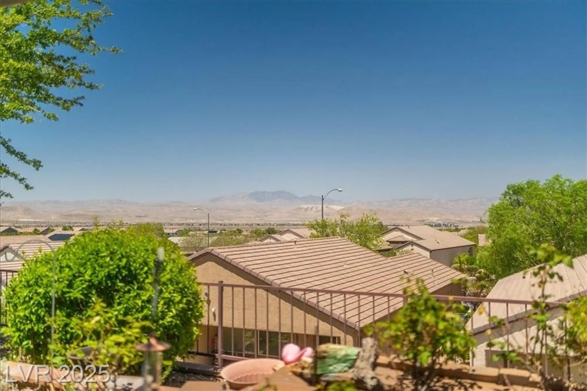 Property Slideshow image 6 of 47 | 2486 divine sky dr, Henderson, NV, 89044