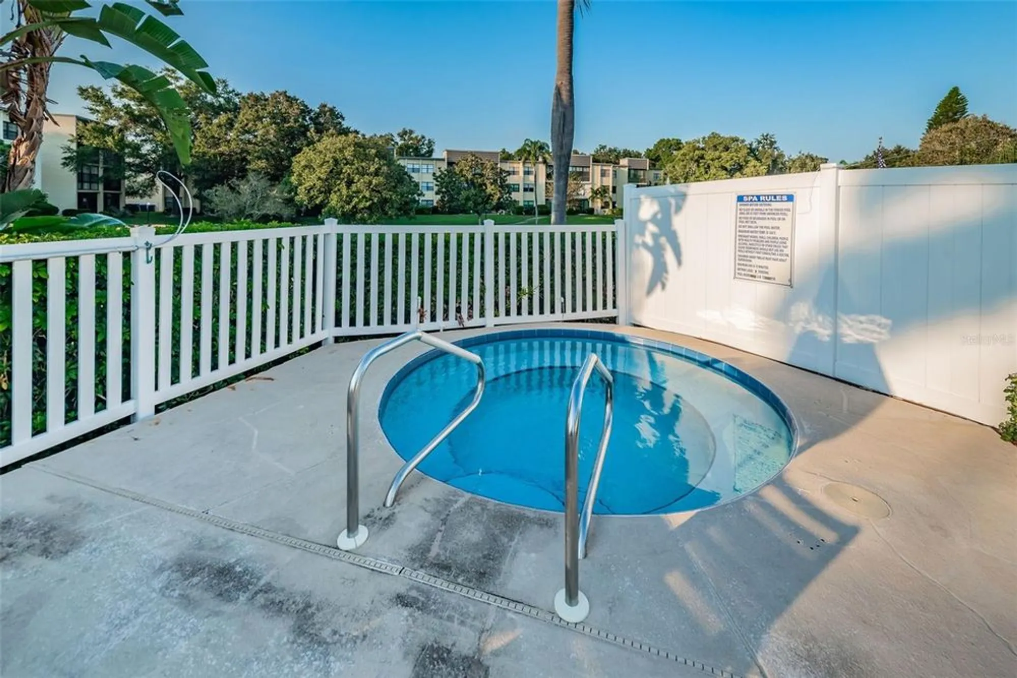 Property Slideshow image 38 of 49 | 14130 rosemary ln apt 3306, Largo, FL, 33774