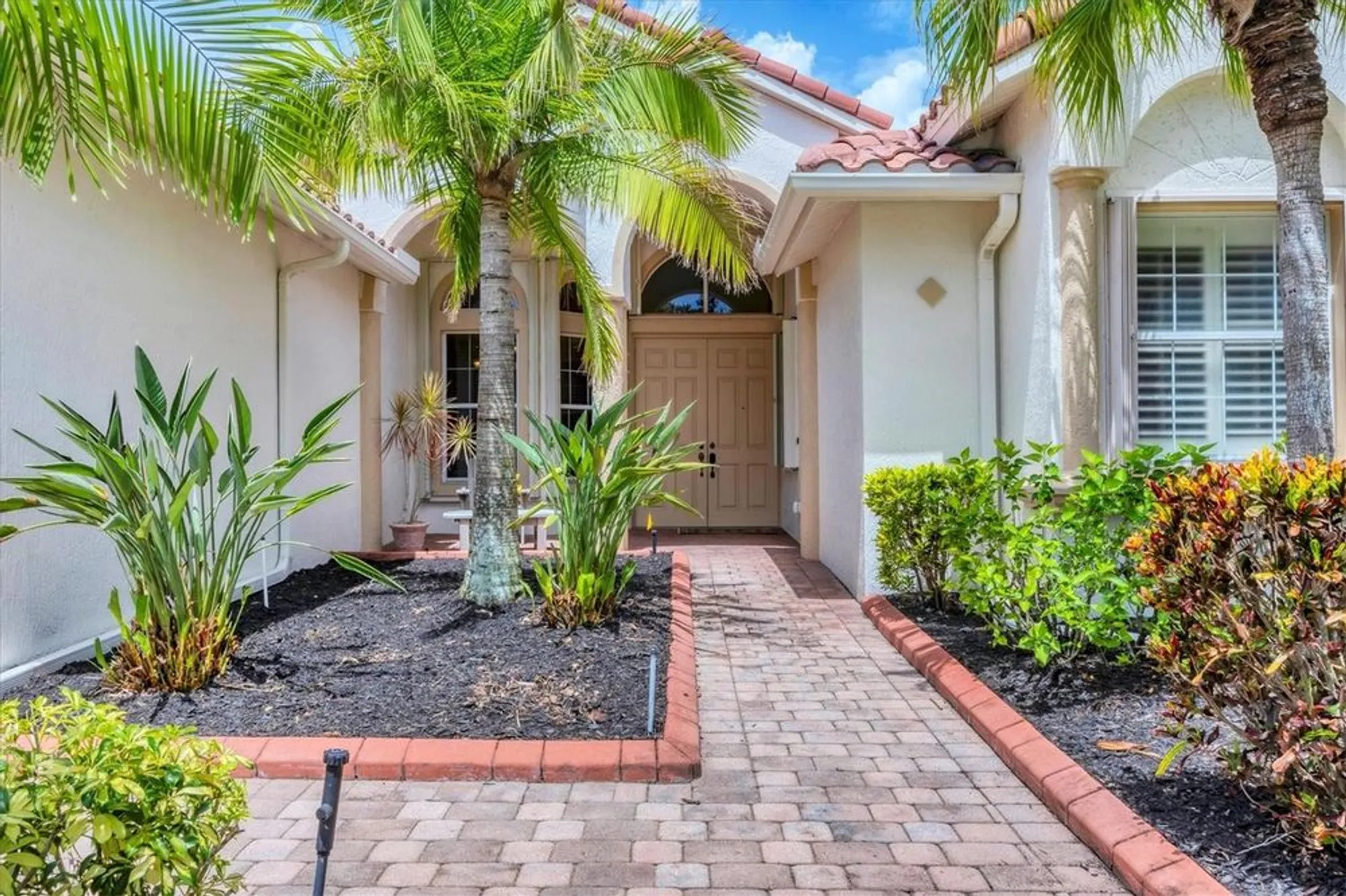 Property Slideshow image 3 of 57 | 6312 41st ct, Sarasota, FL, 34243