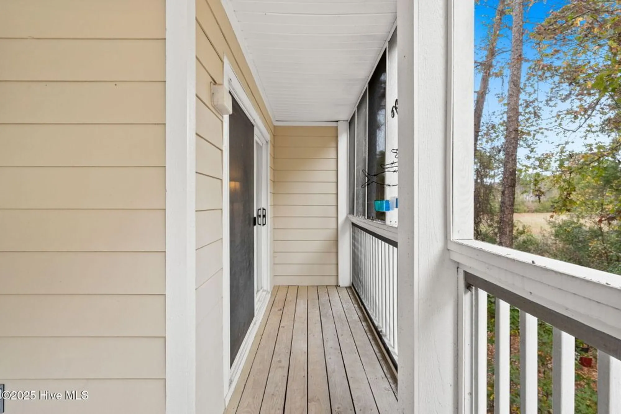 Property Slideshow image 18 of 75 | 3350 club villa dr 2104, Southport, NC, 28461