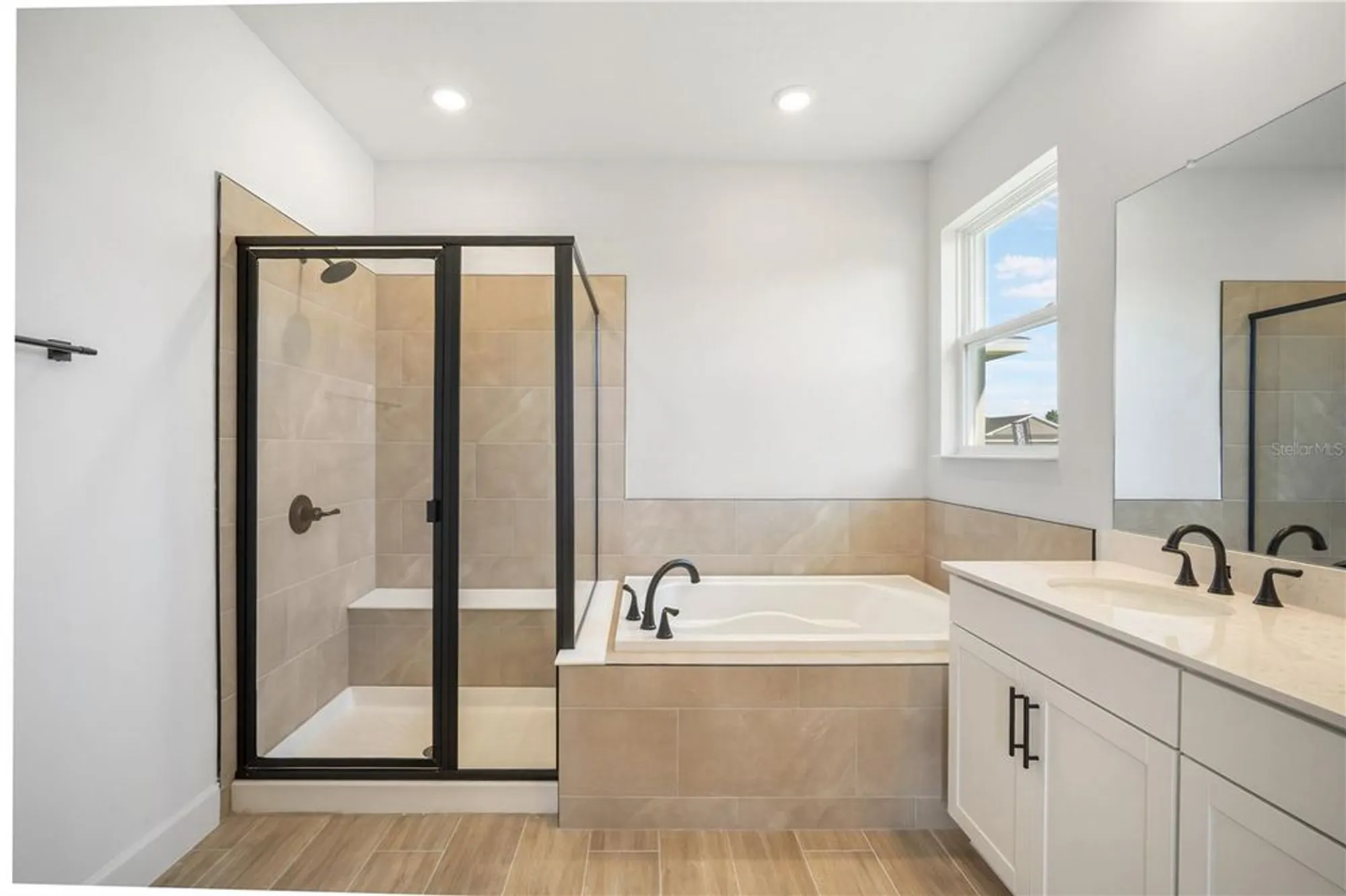 Property Slideshow image 17 of 39 | 9071 players dr, Weeki Wachee, FL, 34613