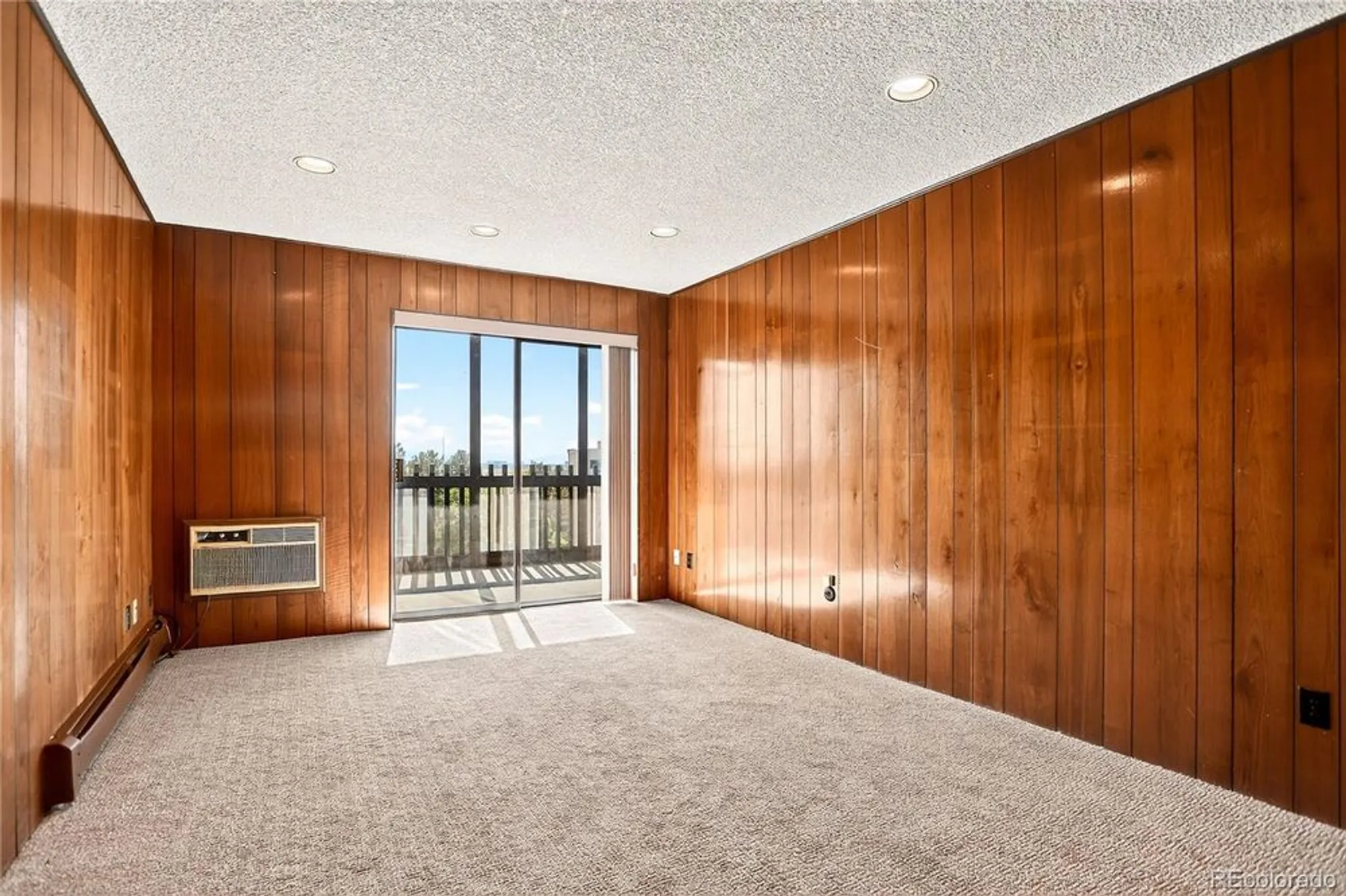 Property Slideshow image 11 of 26 | 13631 e marina dr 608, Aurora, CO, 80014