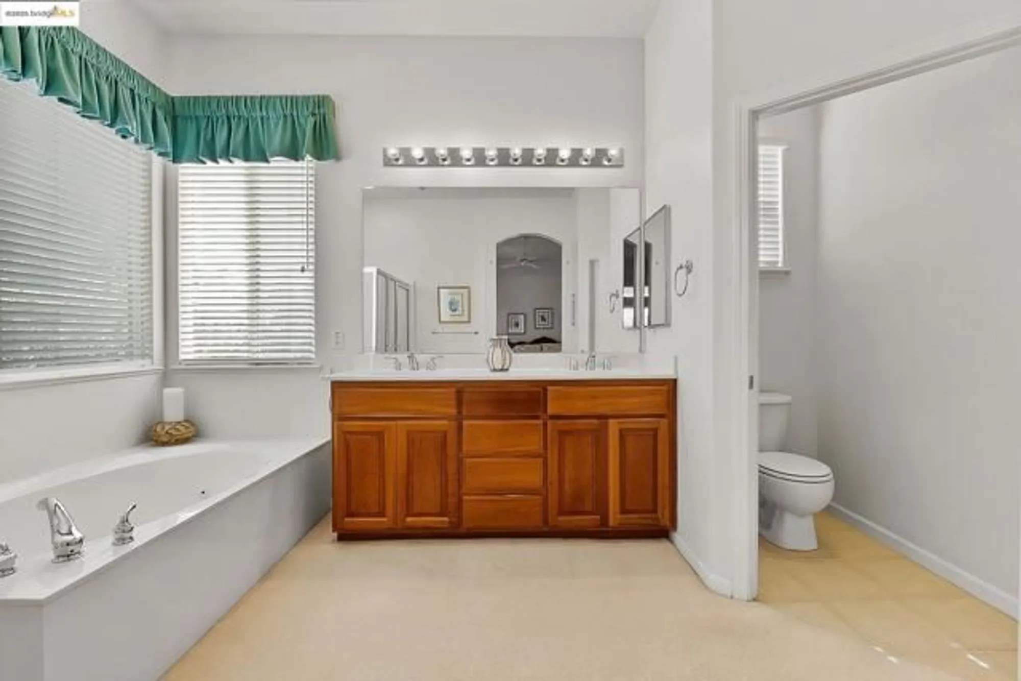 Property Slideshow image 32 of 55 | 1503 bismarck ln, Brentwood, CA, 94513