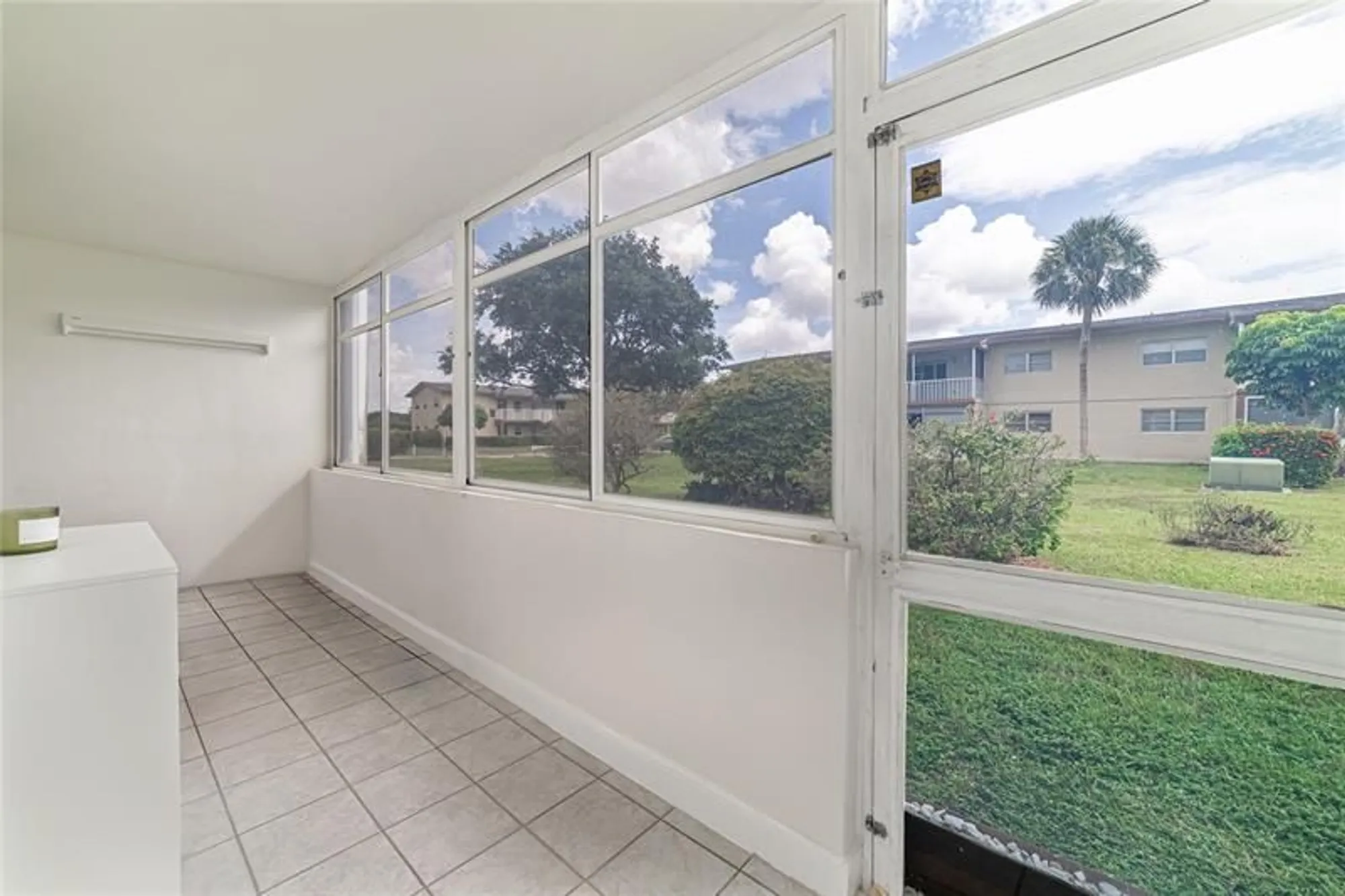 Property Slideshow image 14 of 30 | 600 nw 80th ave apt 105, Margate, FL, 33063