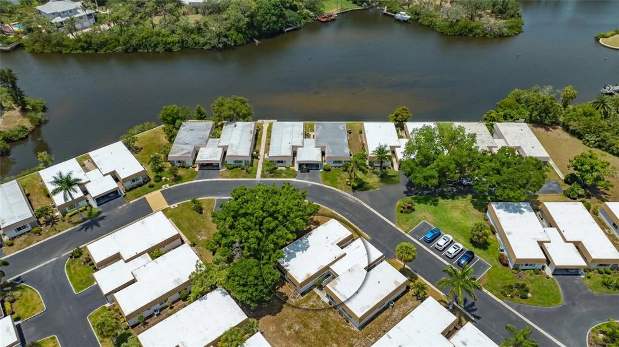 Property Slideshow image 56 of 86 | 2016 riverbluff pkwy v328, Sarasota, FL, 34231