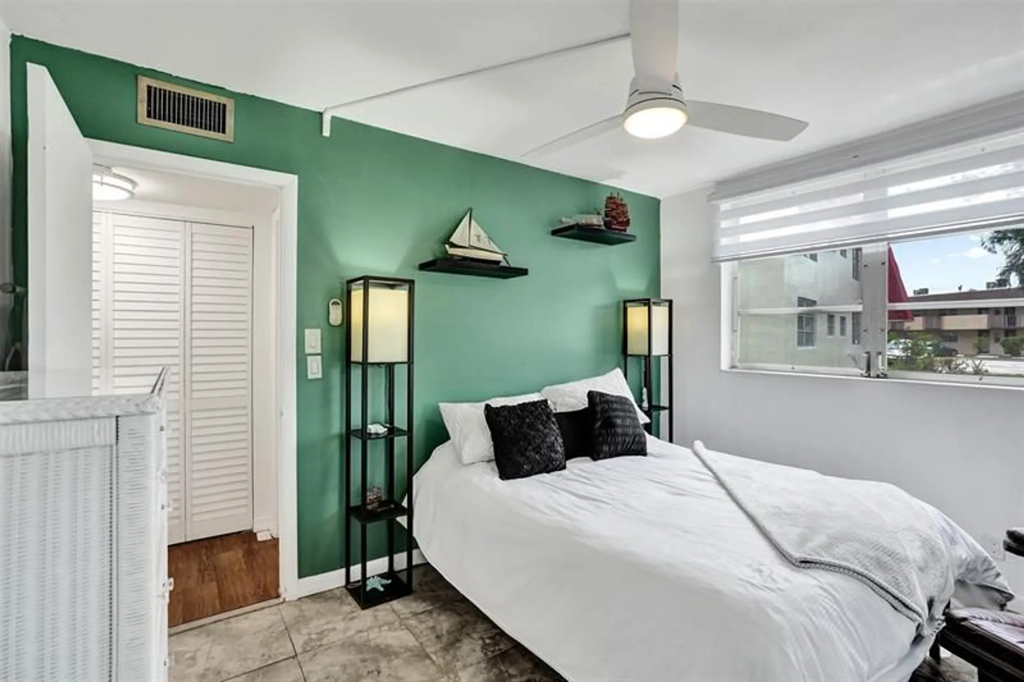 Property Slideshow image 8 of 27 | 2990 nw 46th ave 115a, Lauderdale Lakes, FL, 33313