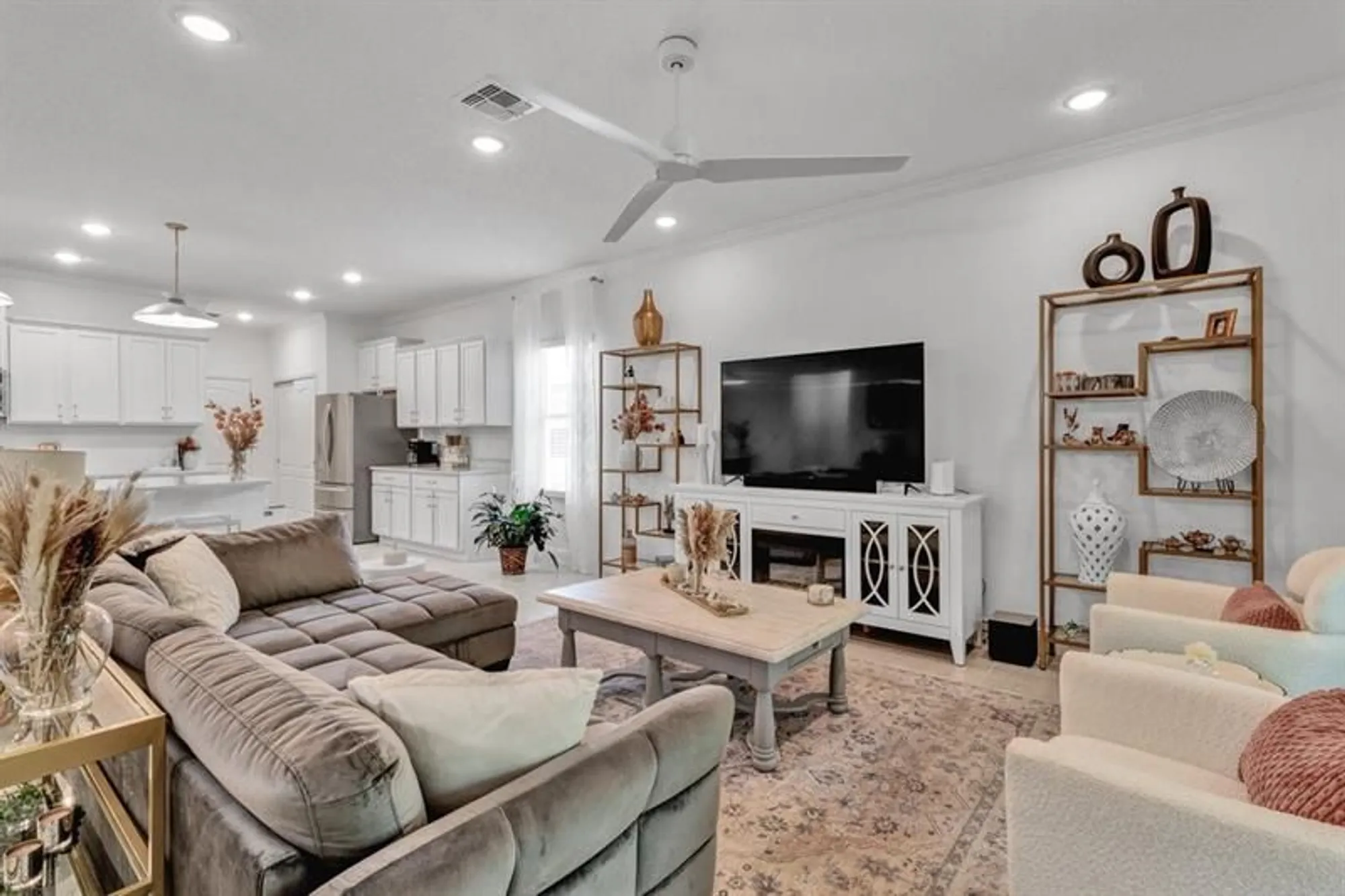 Property Slideshow image 9 of 44 | 3577 loblolly sq, Vero Beach, FL, 32966