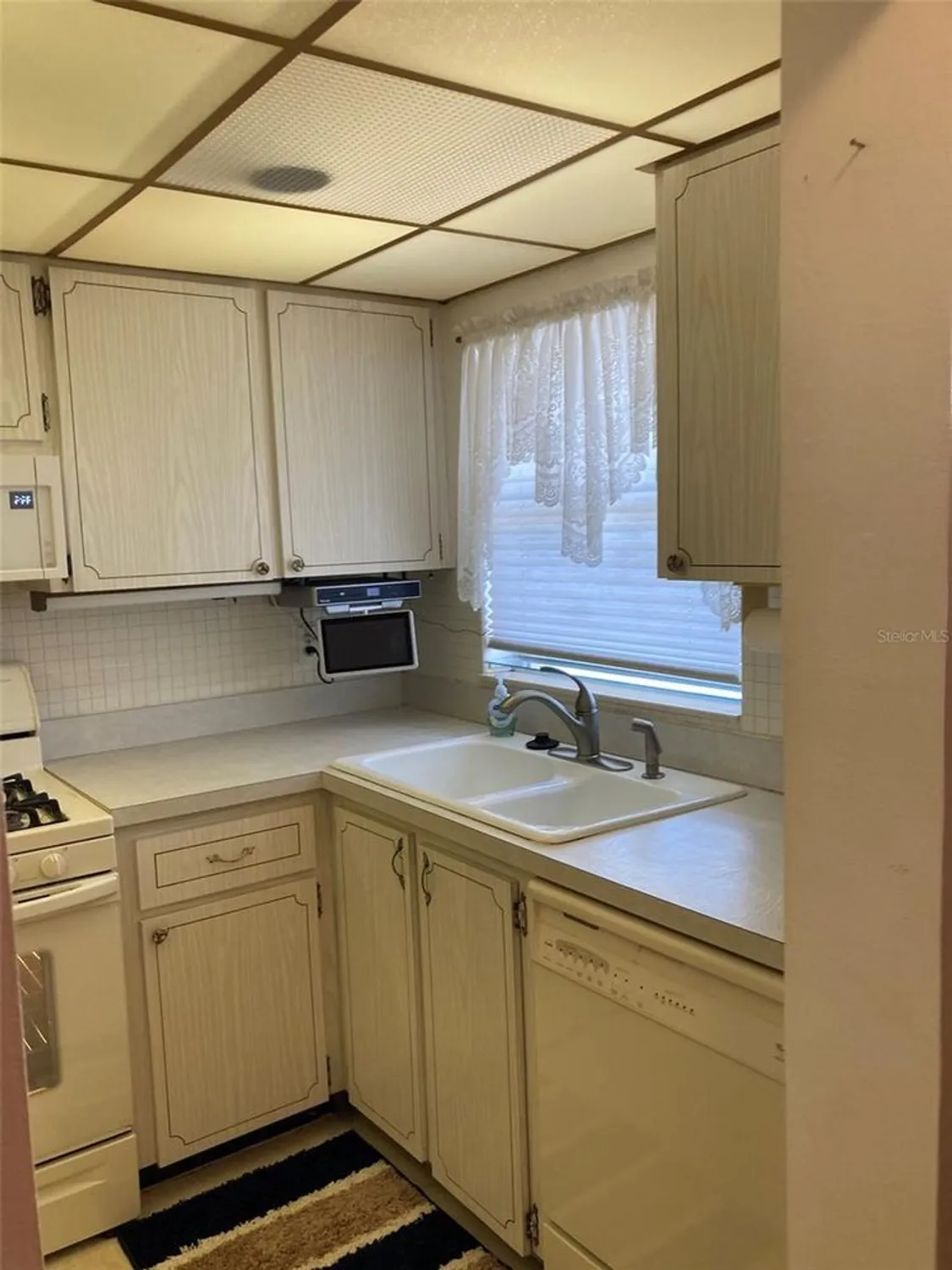 Property Slideshow image 6 of 59 | 5623 80th st n unit 314, St Petersburg, FL, 33709