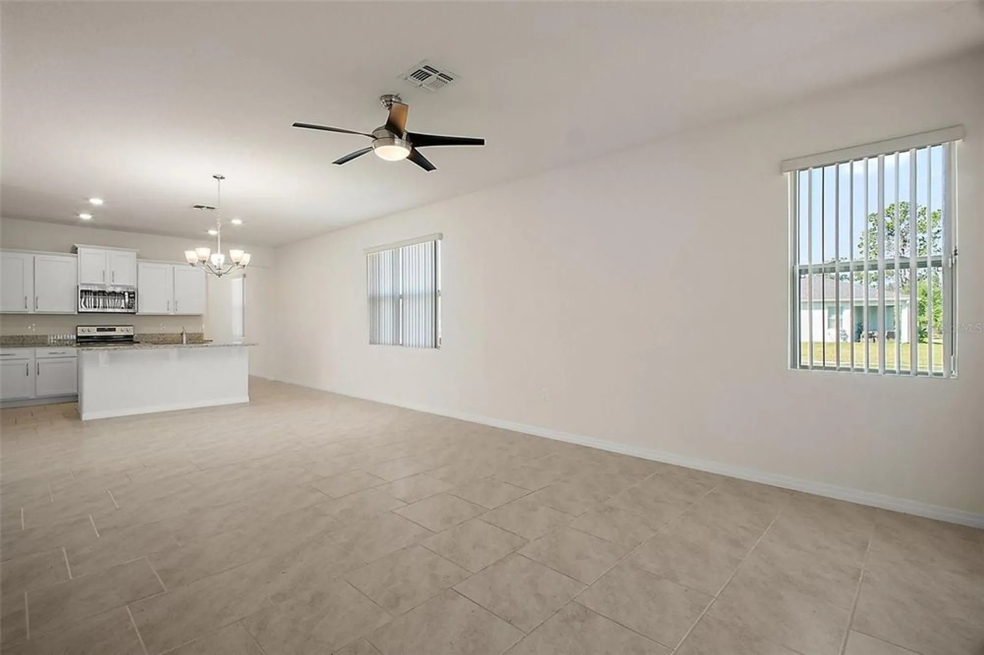 Property Slideshow image 8 of 38 | 17386 blazing star cir, Clermont, FL, 34714