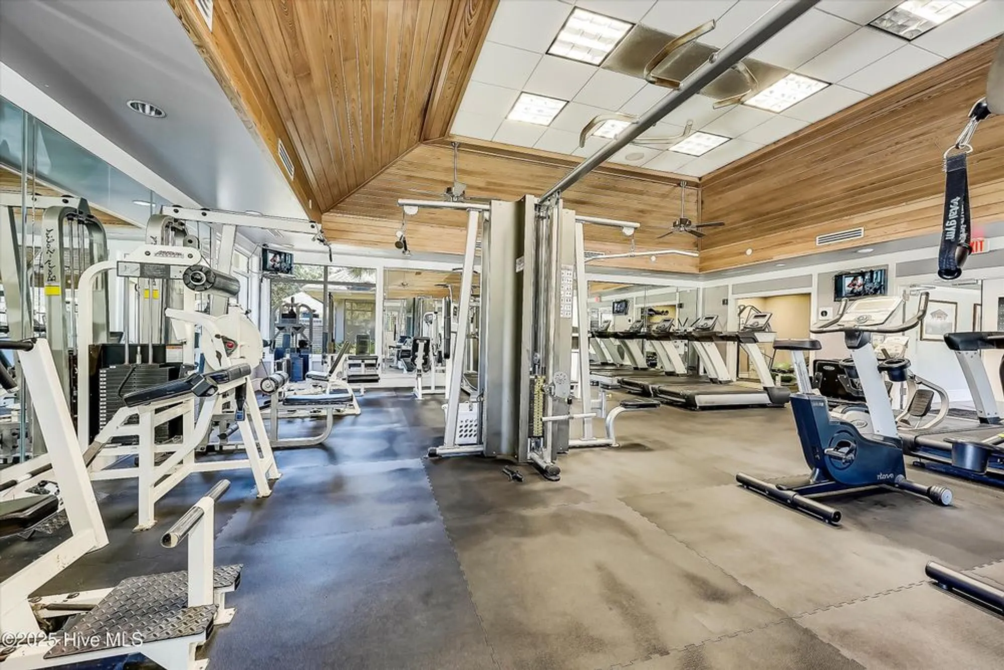 Property Slideshow image 46 of 73 | 102 reflection ct, Ocean Isle Beach, NC, 28469