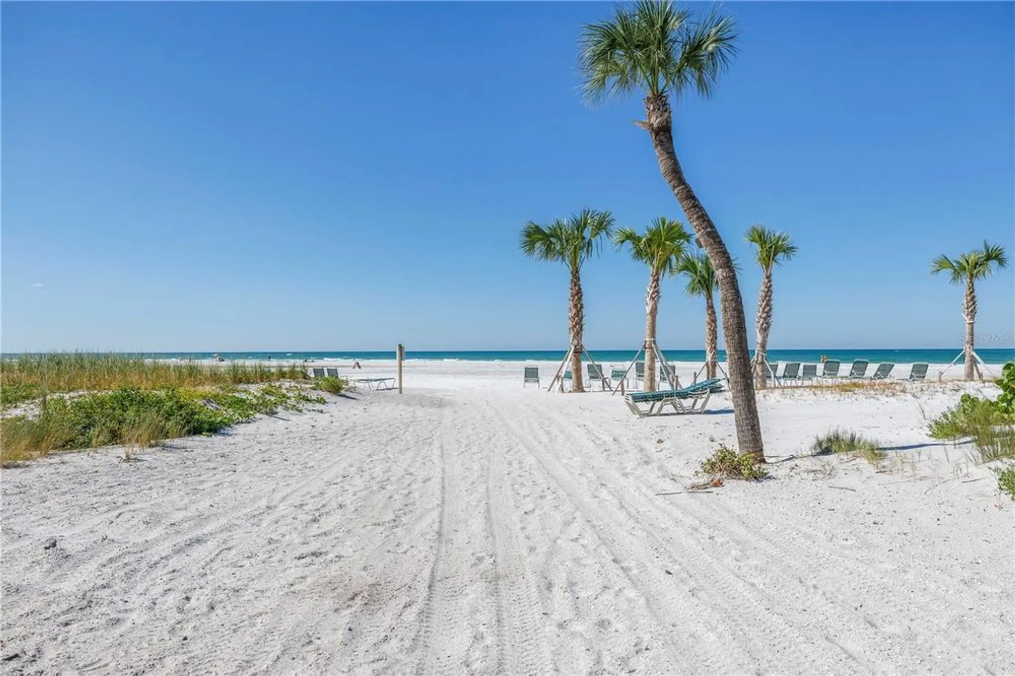 Property Slideshow image 42 of 60 | 111 whispering sands cir # v38, Sarasota, FL, 34242