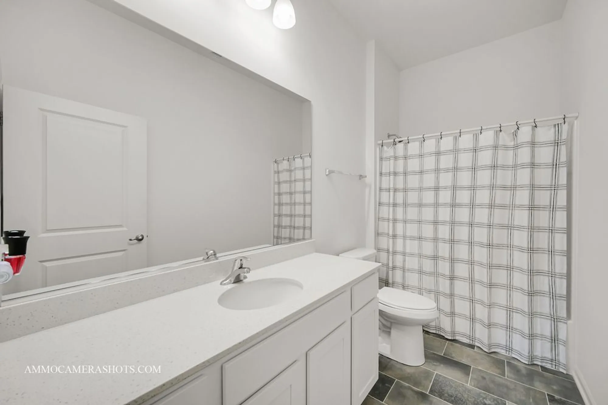 Property Slideshow image 16 of 29 | 1108 crestview ln # 1354, Pingree Grove, IL, 60140