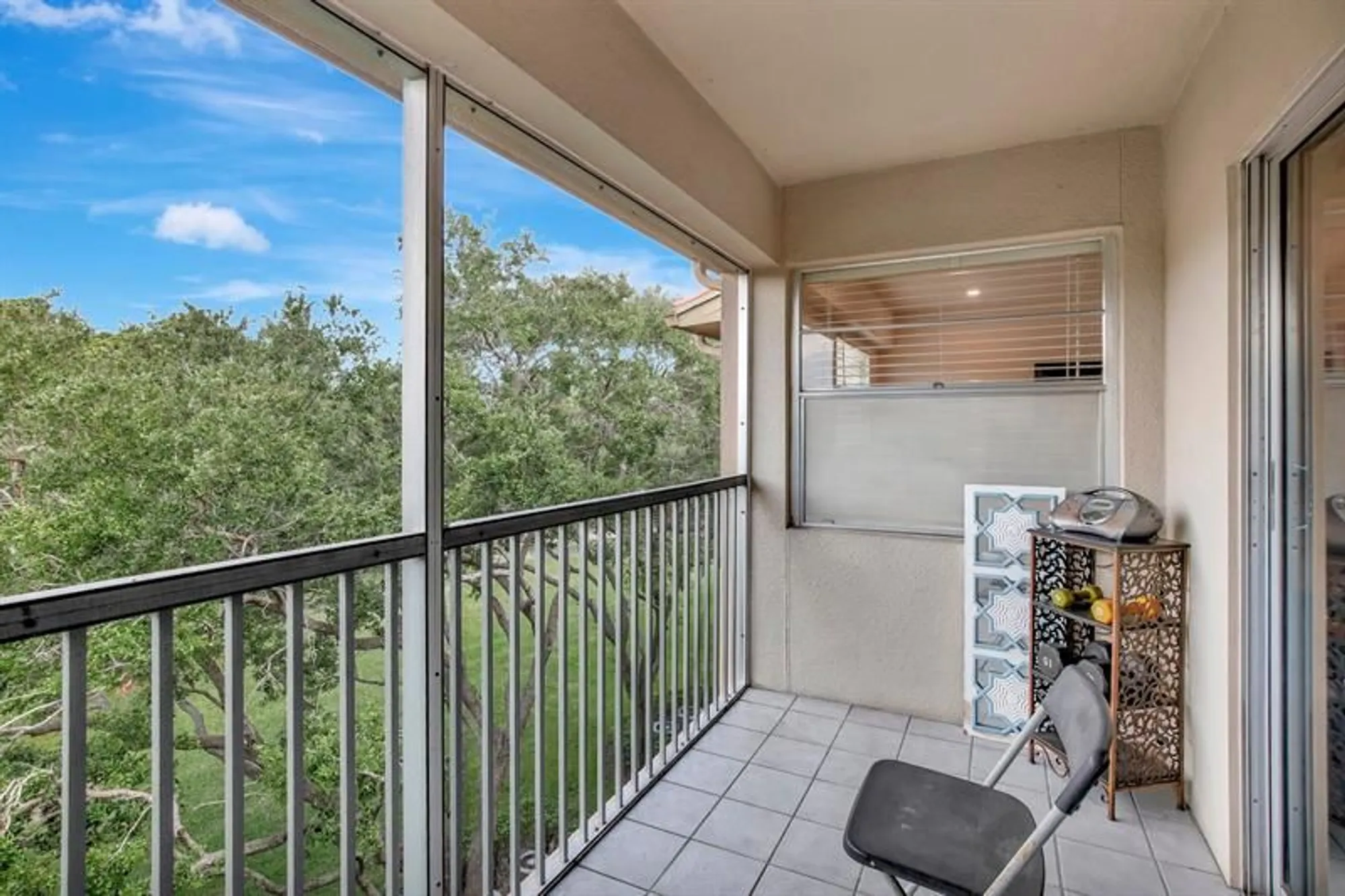 Property Slideshow image 25 of 35 | 1200 sw 124th ter 404 o, Pembroke Pines, FL, 33027