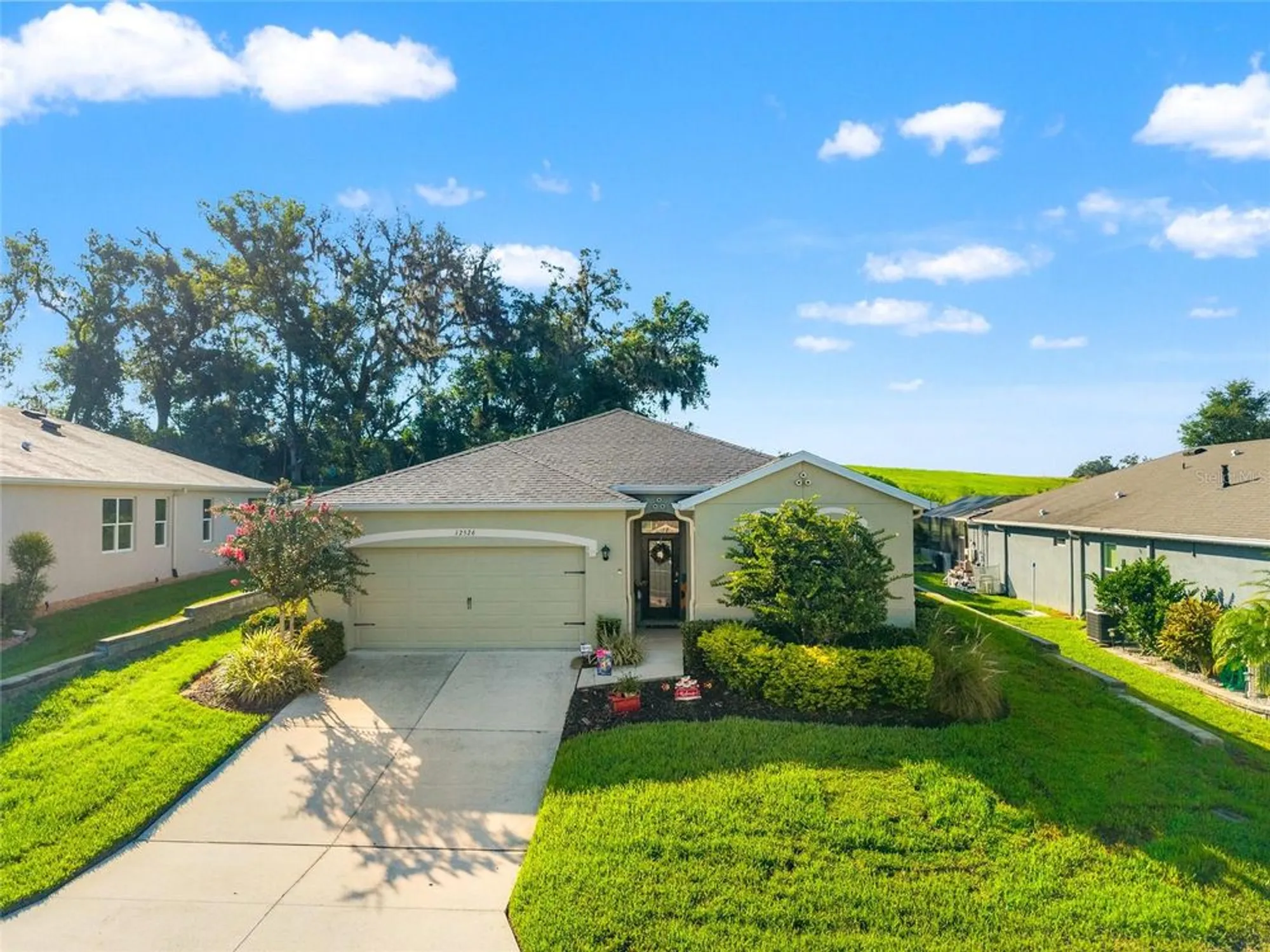 Property Slideshow image 1 of 54 | 12526 eastpointe dr, Dade City, FL, 33525