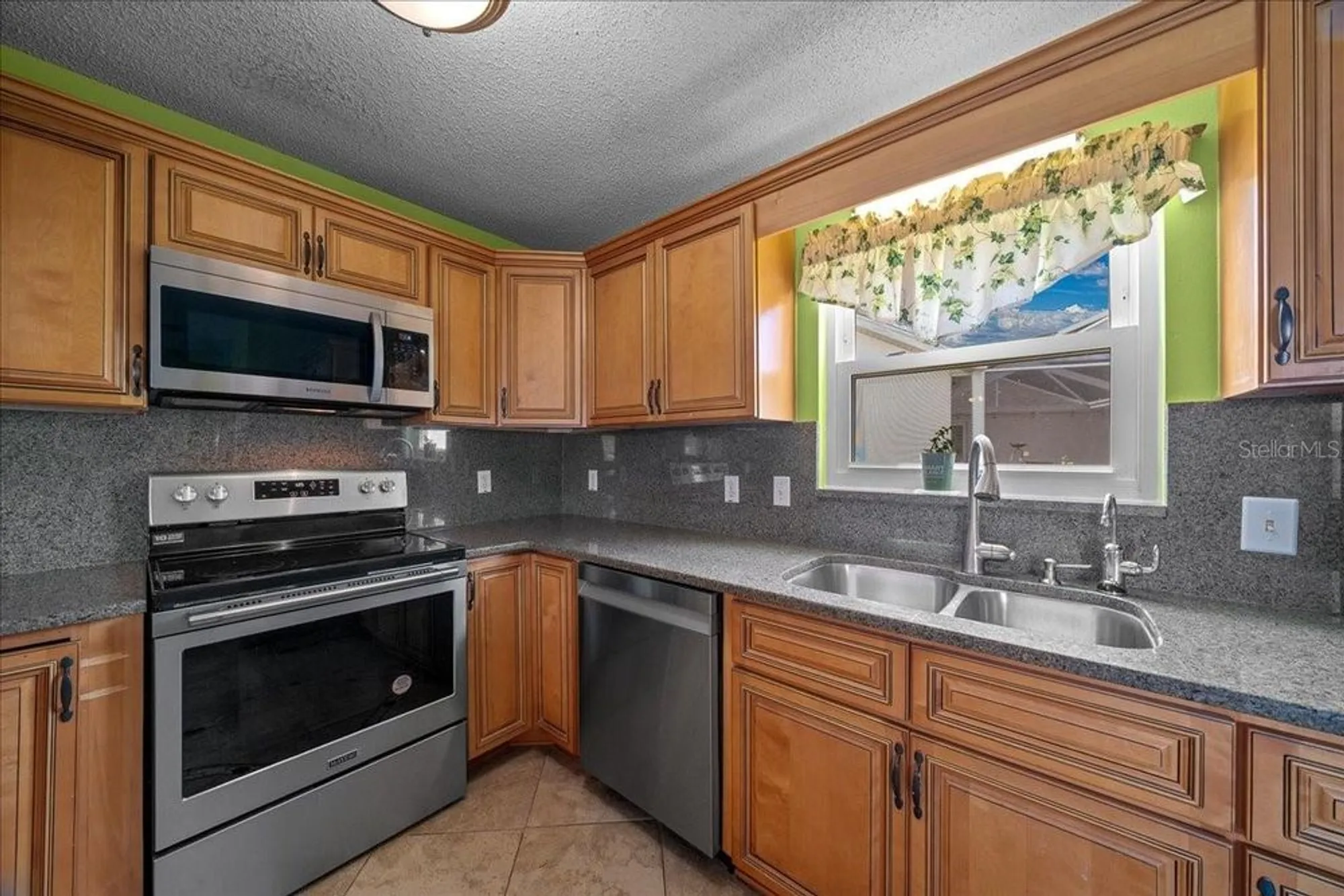 Property Slideshow image 4 of 65 | 5192 nw 18th st, Ocala, FL, 34482