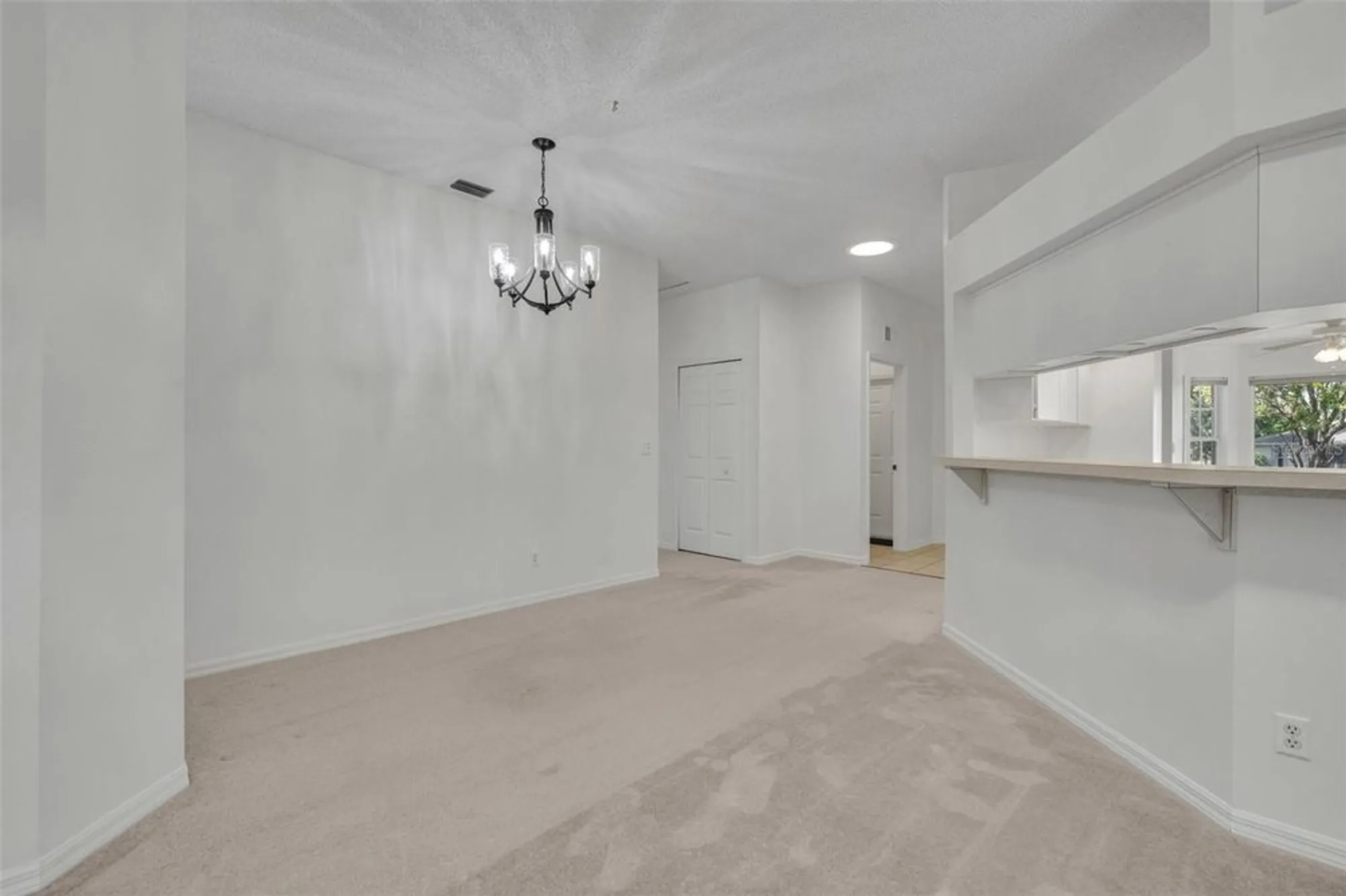 Property Slideshow image 13 of 60 | 5614 king james ave, Leesburg, FL, 34748