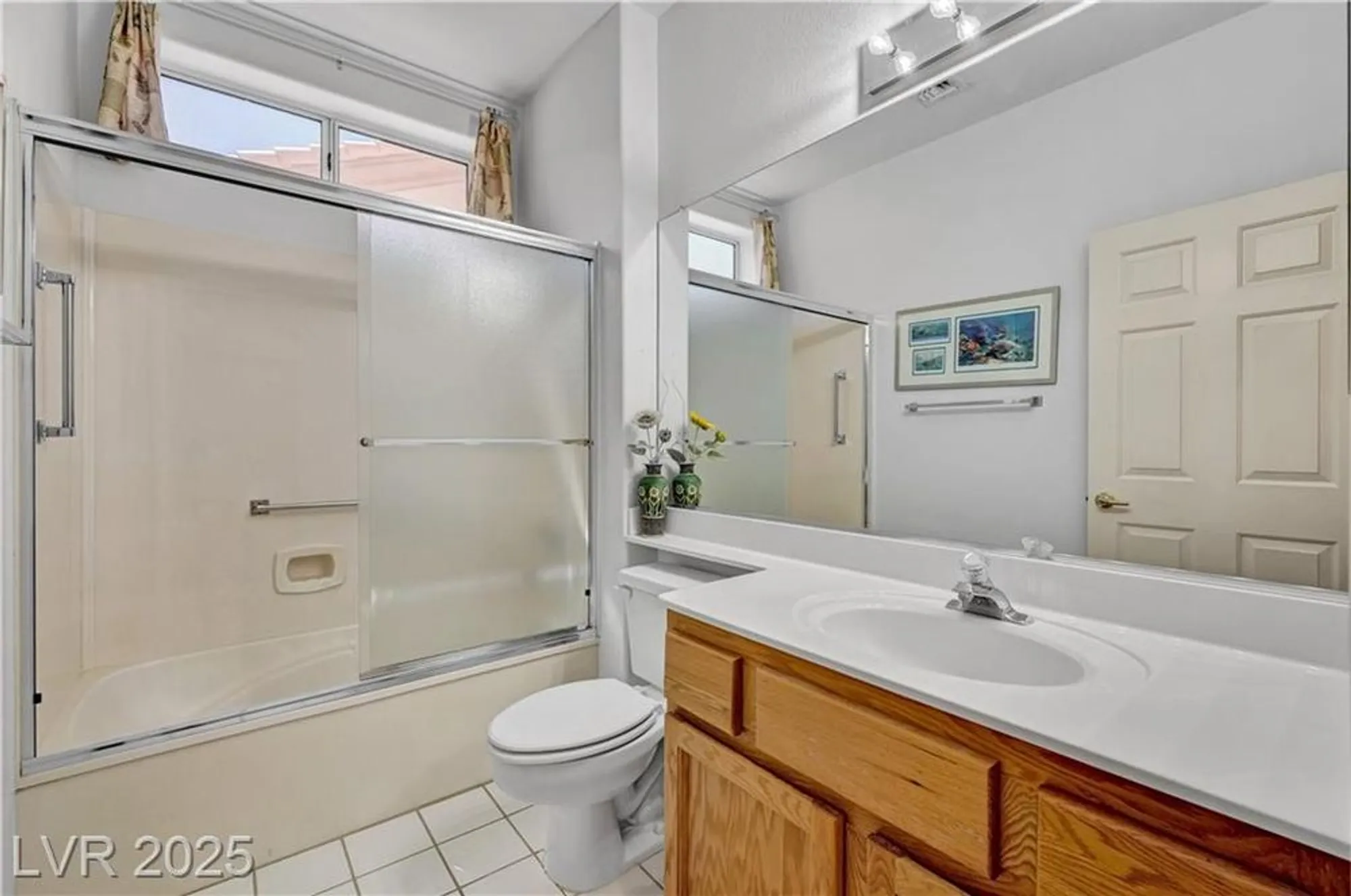 Property Slideshow image 27 of 78 | 10020 villa ridge dr, Las Vegas, NV, 89134