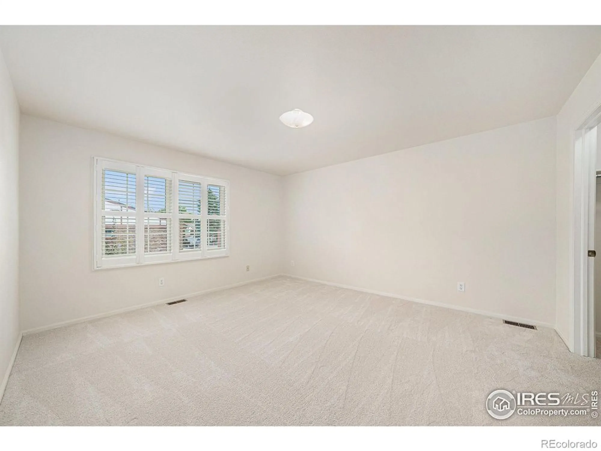 Property Slideshow image 10 of 21 | 1448 elmhurst ct, Longmont, CO, 80503