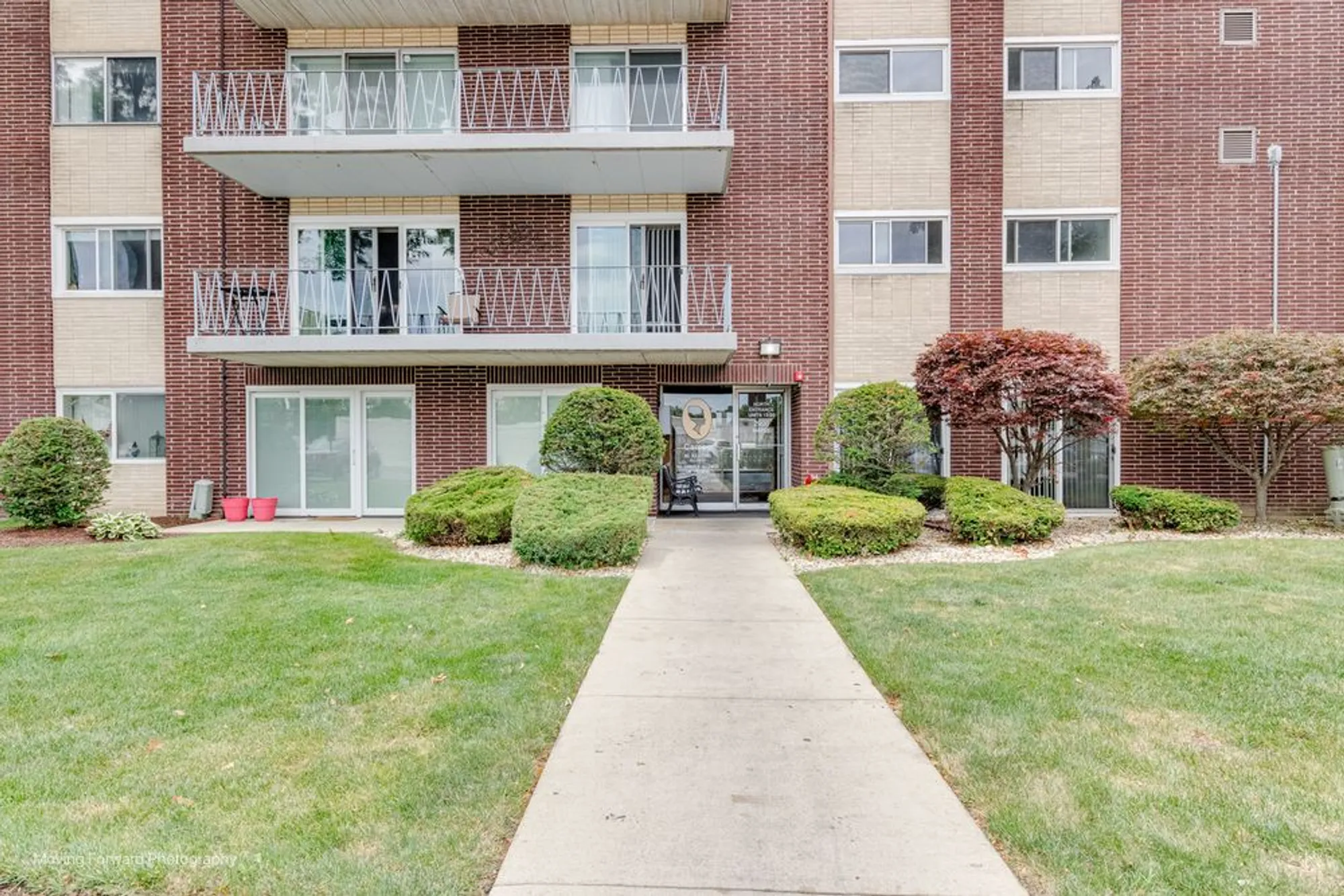 Property Slideshow image 26 of 36 | 2900 maple ave apt 13c, Downers Grove, IL, 60515