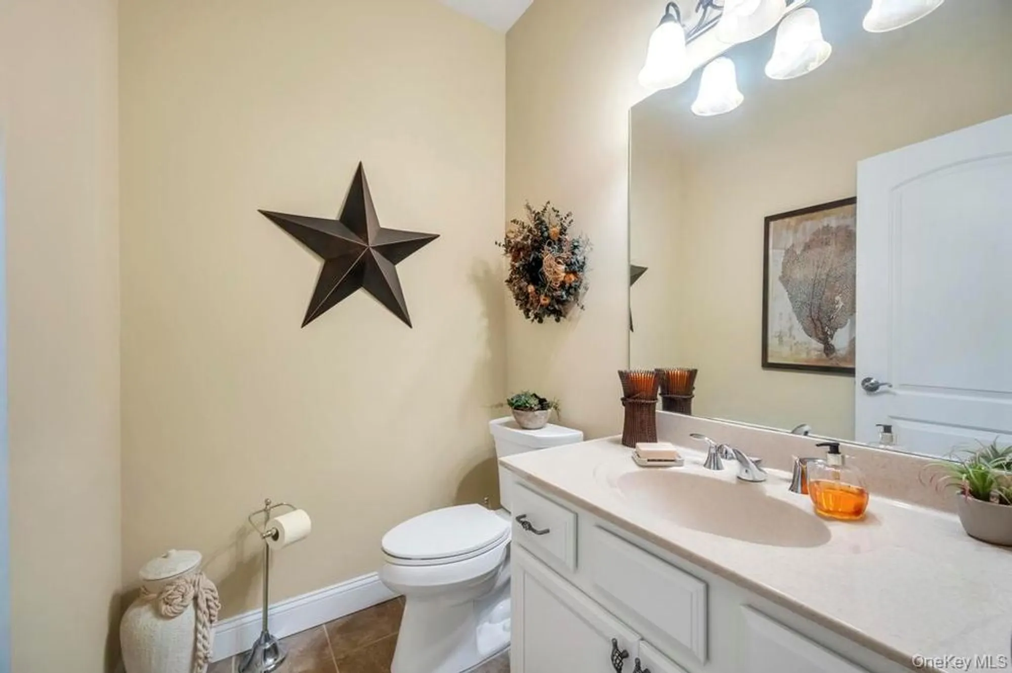 Property Slideshow image 25 of 42 | 4 haverton ct, Riverhead, NY, 11901