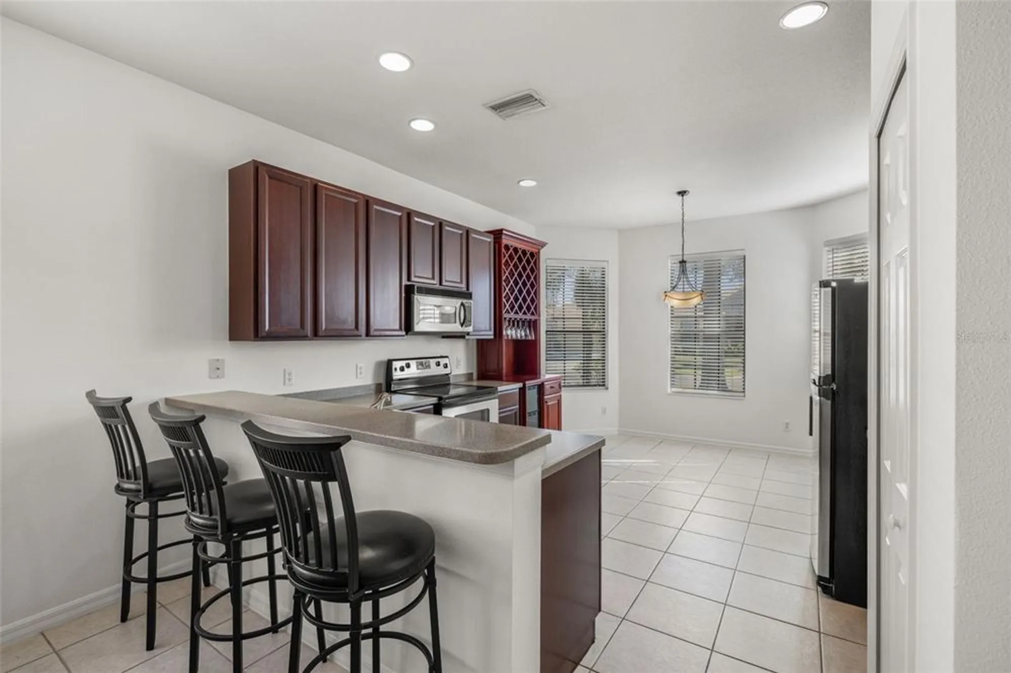 Property Slideshow image 7 of 54 | 5808 hidden falls ln, Apollo Beach, FL, 33572